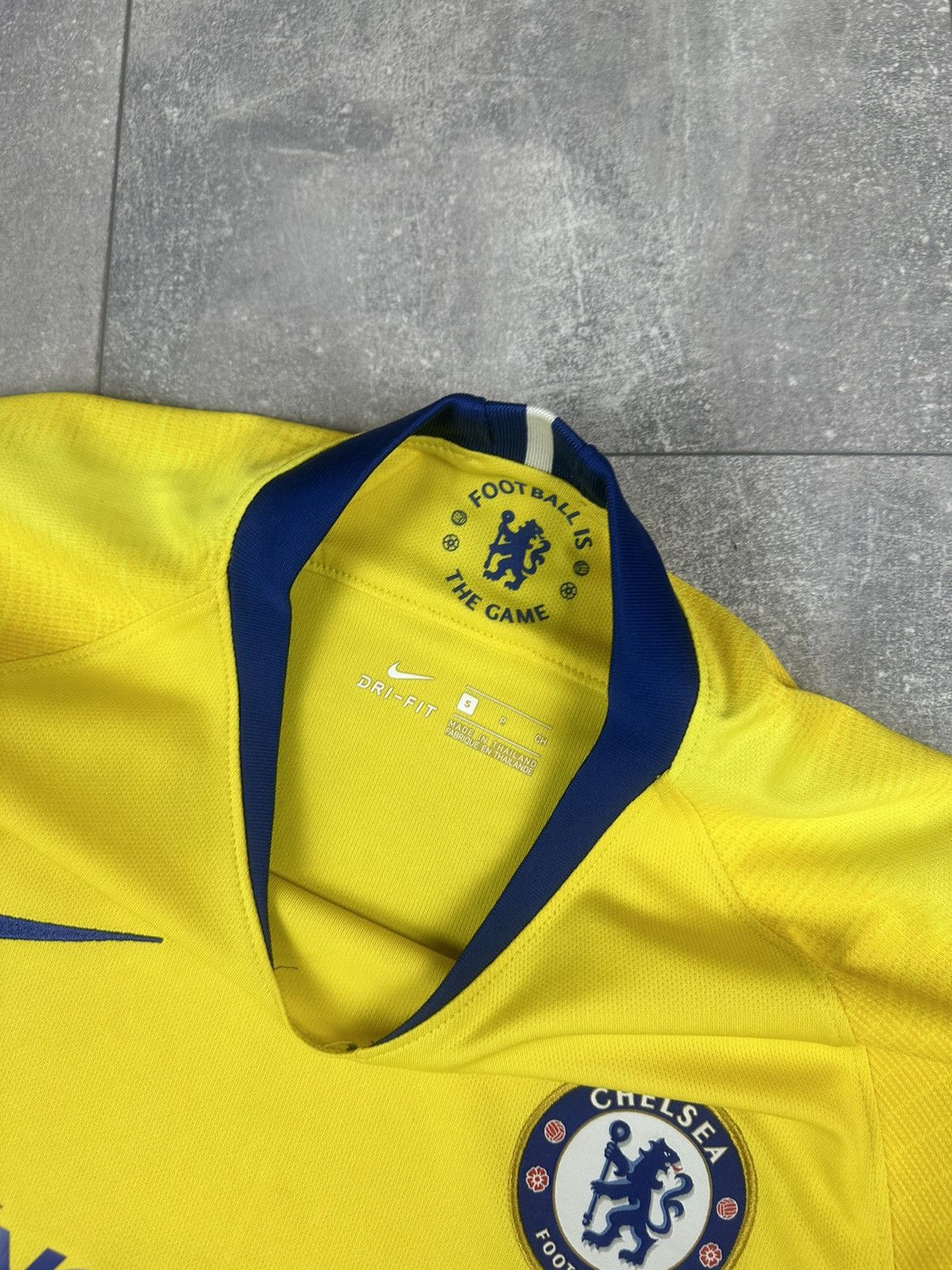 Nike Nike Chelsea 2018/19 Away Soccer Jersey 919008-720 Size US S / EU 44-46 / 1 - 9 Thumbnail