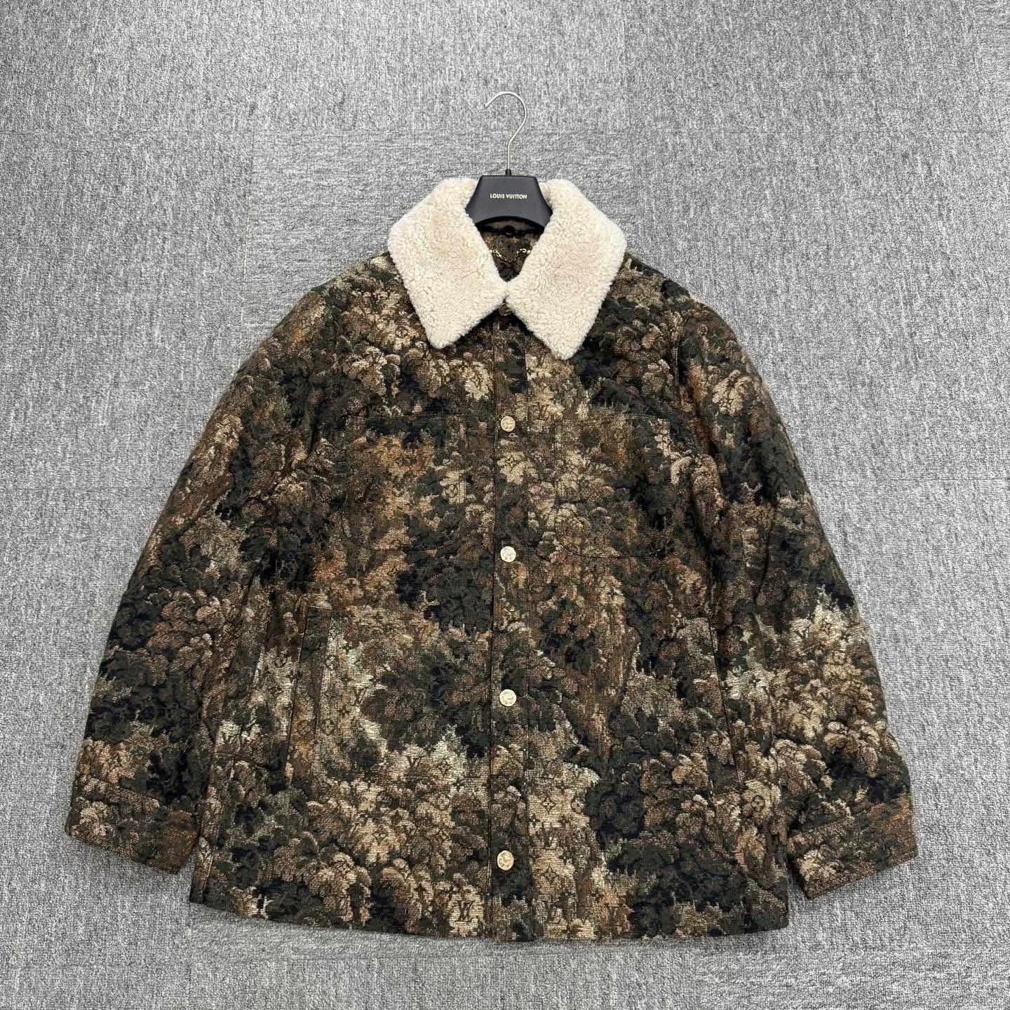 Louis Vuitton louis vuitton camouflage print coat jacket Size US XXL / EU 58 / 5 - 1 Thumbnail