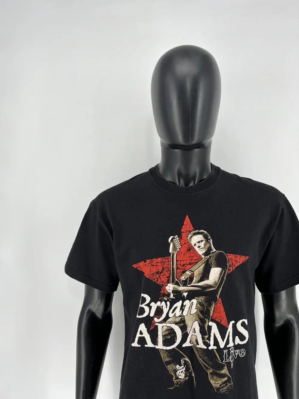 Band Tees Bryan Adams World Tour 2011 Vintage Rock Band Tour Tee Size US L / EU 52-54 / 3 - 5 Thumbnail
