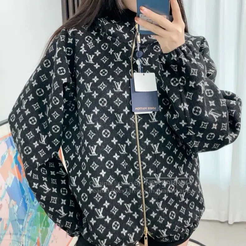 Louis Vuitton Louis Vuitton Double-sided coat Size XS / US 0-2 / IT 36-38 - 1 Thumbnail