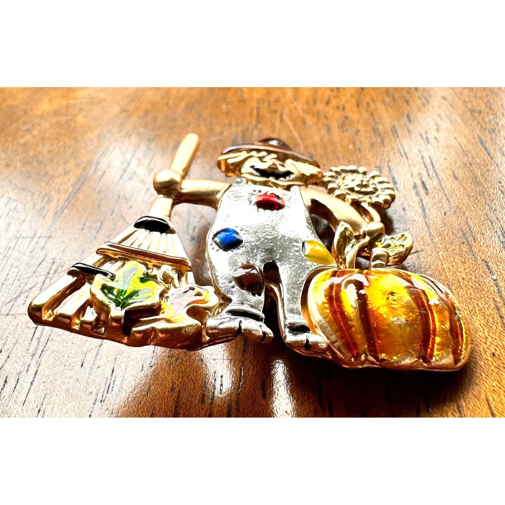 Handmade Scarecrow Brooch Pin New Fall Pumpkin Autumn Leaves Rake Sun Size ONE SIZE - 5 Thumbnail