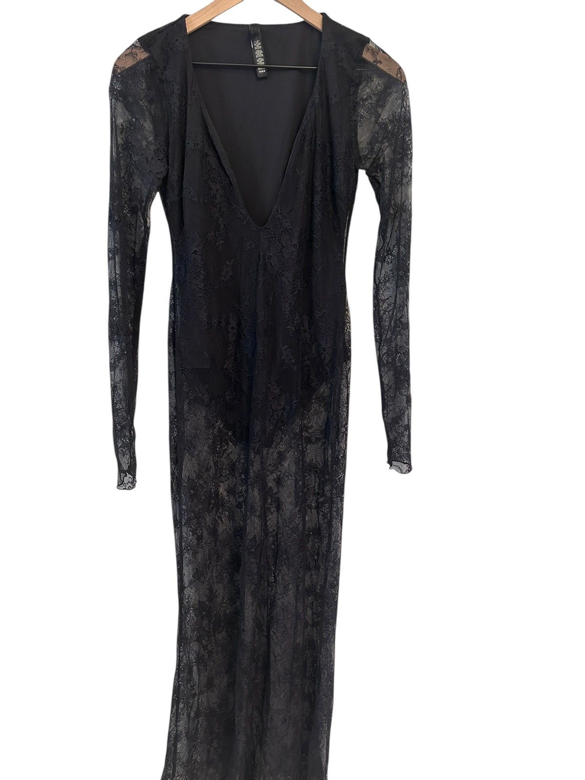 SKIMS Skim Black Ultra Fine Lace Plunge Long Maxi Dress M NWOT Size M / US 6-8 / IT 42-44 - 6 Thumbnail