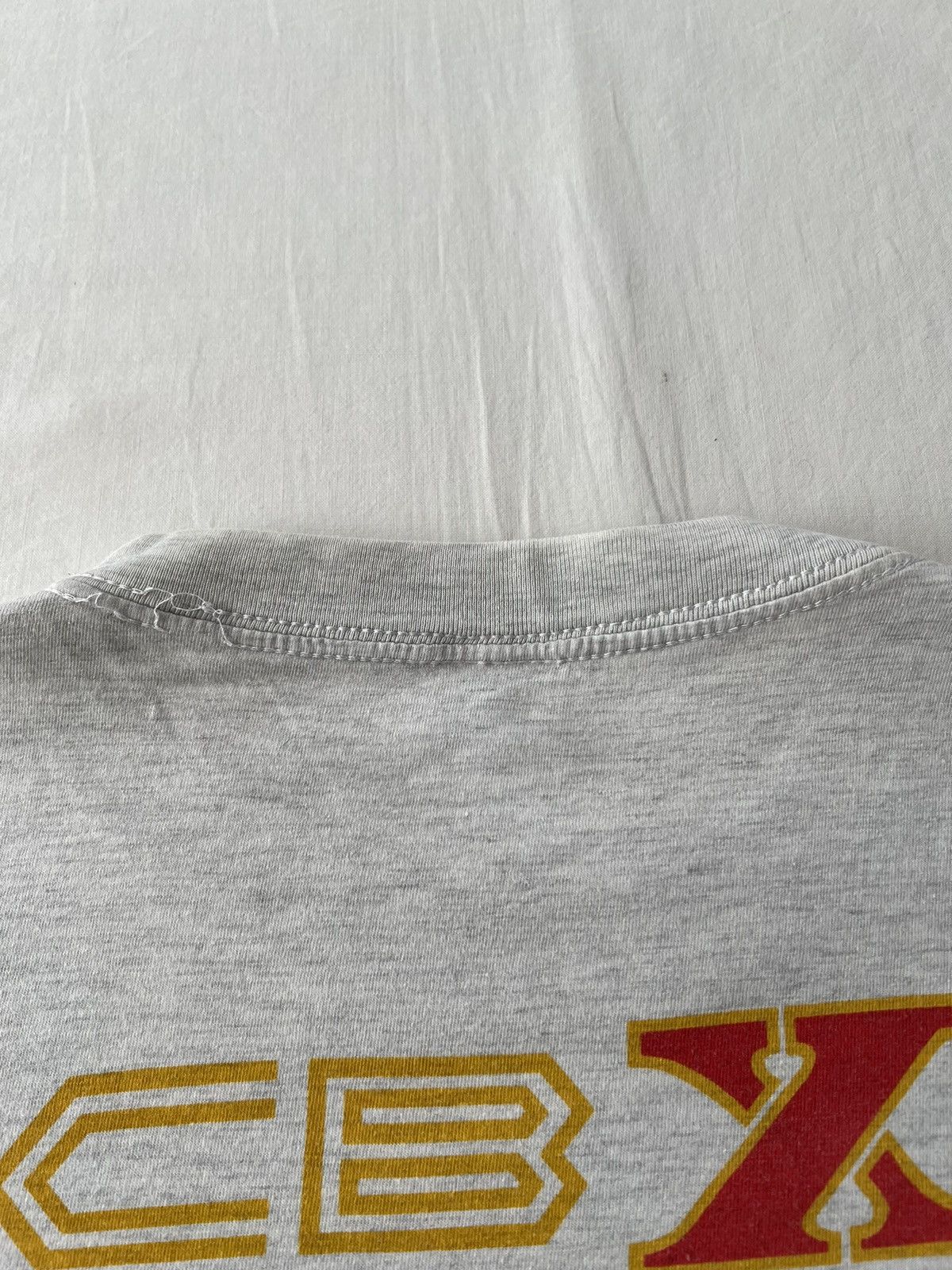 Vintage Vintage 90s Honda CBX 1000 Super Six Moto Gray T-shirt Size US XL / EU 56 / 4 - 15 Thumbnail