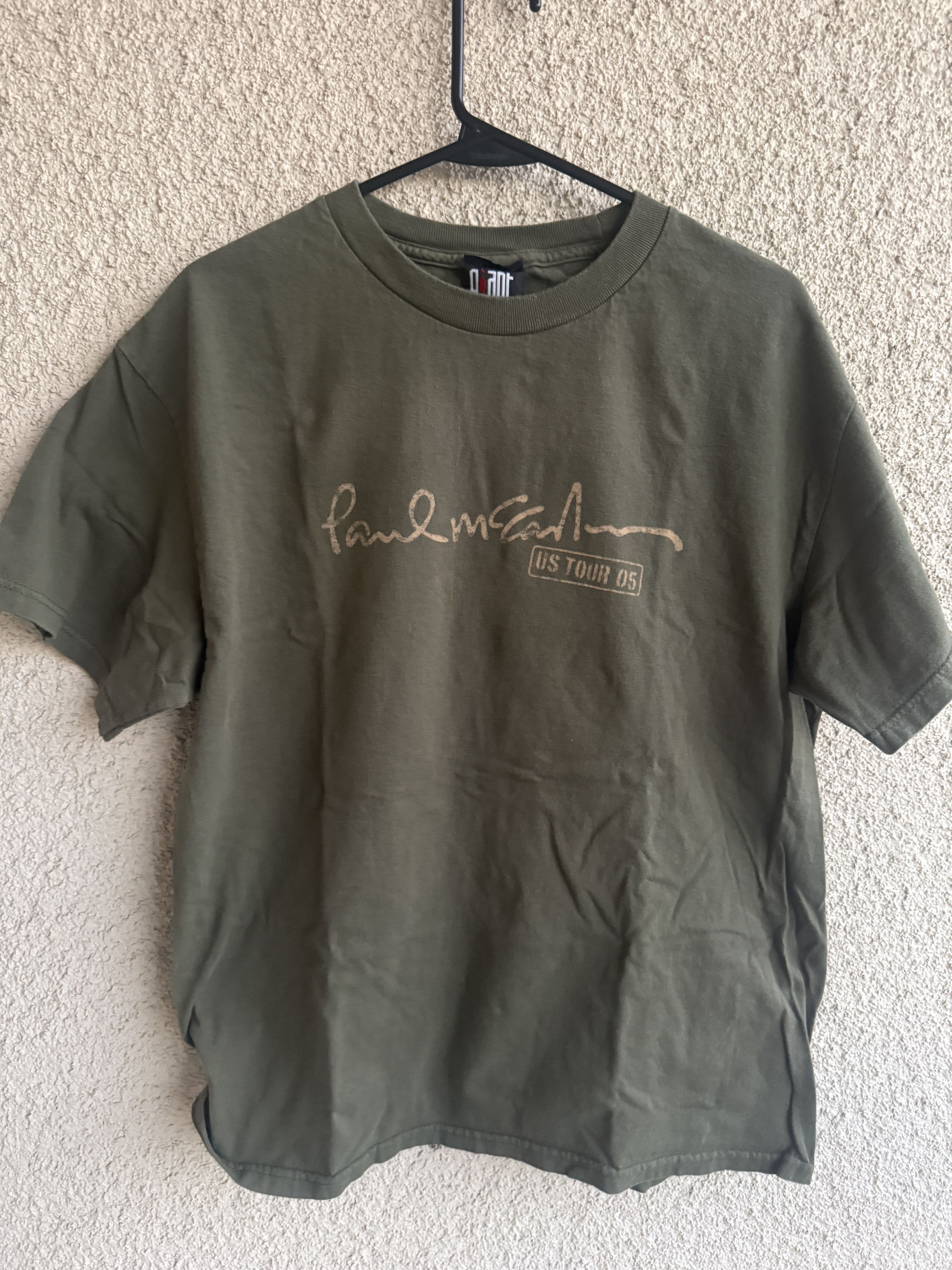 Other 2005 Paul McCartney “US Tour 05” Tee — Giant Tag — Olive Size US L / EU 52-54 / 3 - 1 Thumbnail