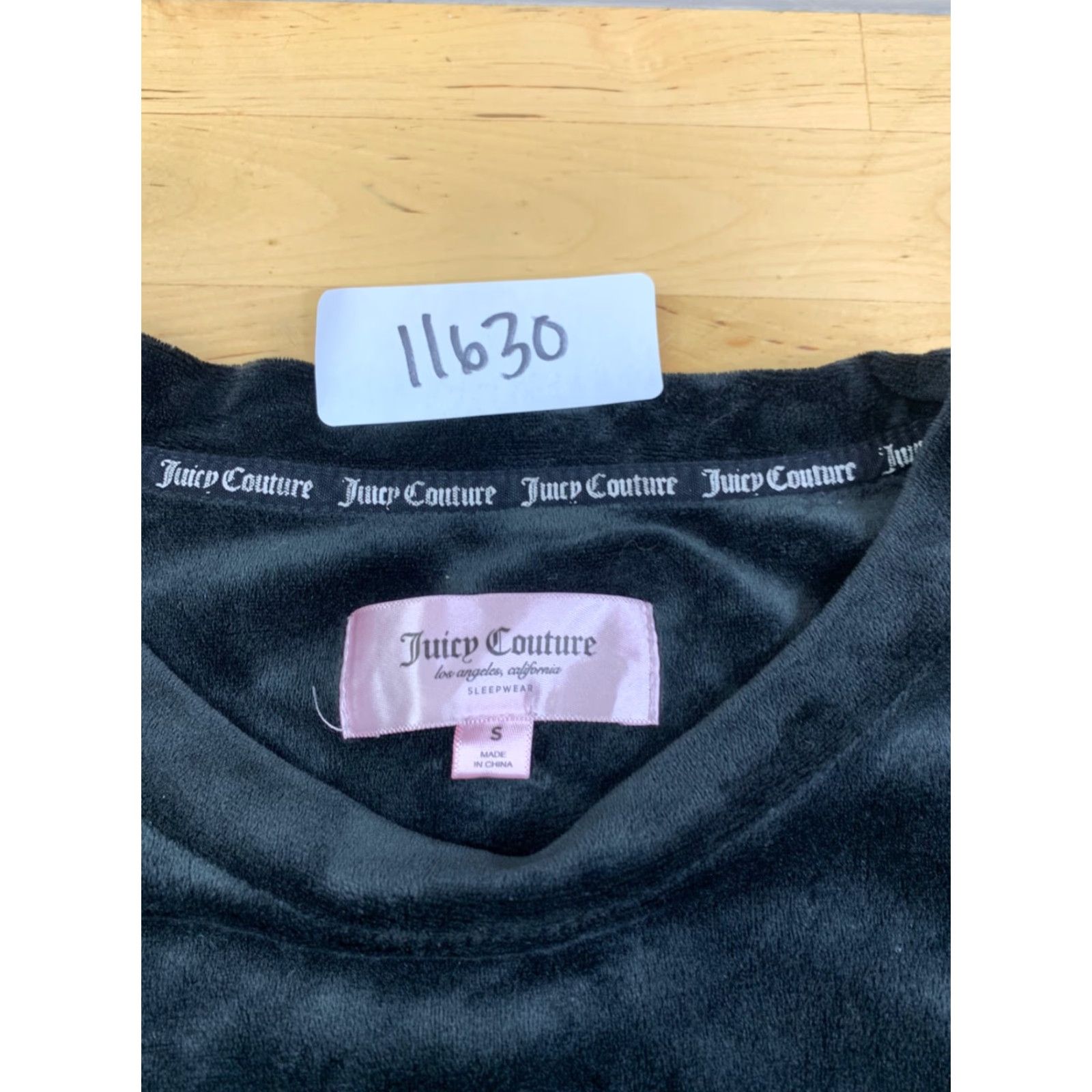 Juicy Couture VINTAGE Juicy Couture Sleepwear Top Womens S Black Logo Velour Rhinestones 11630 Size S / US 4 / IT 40 - 2 Thumbnail