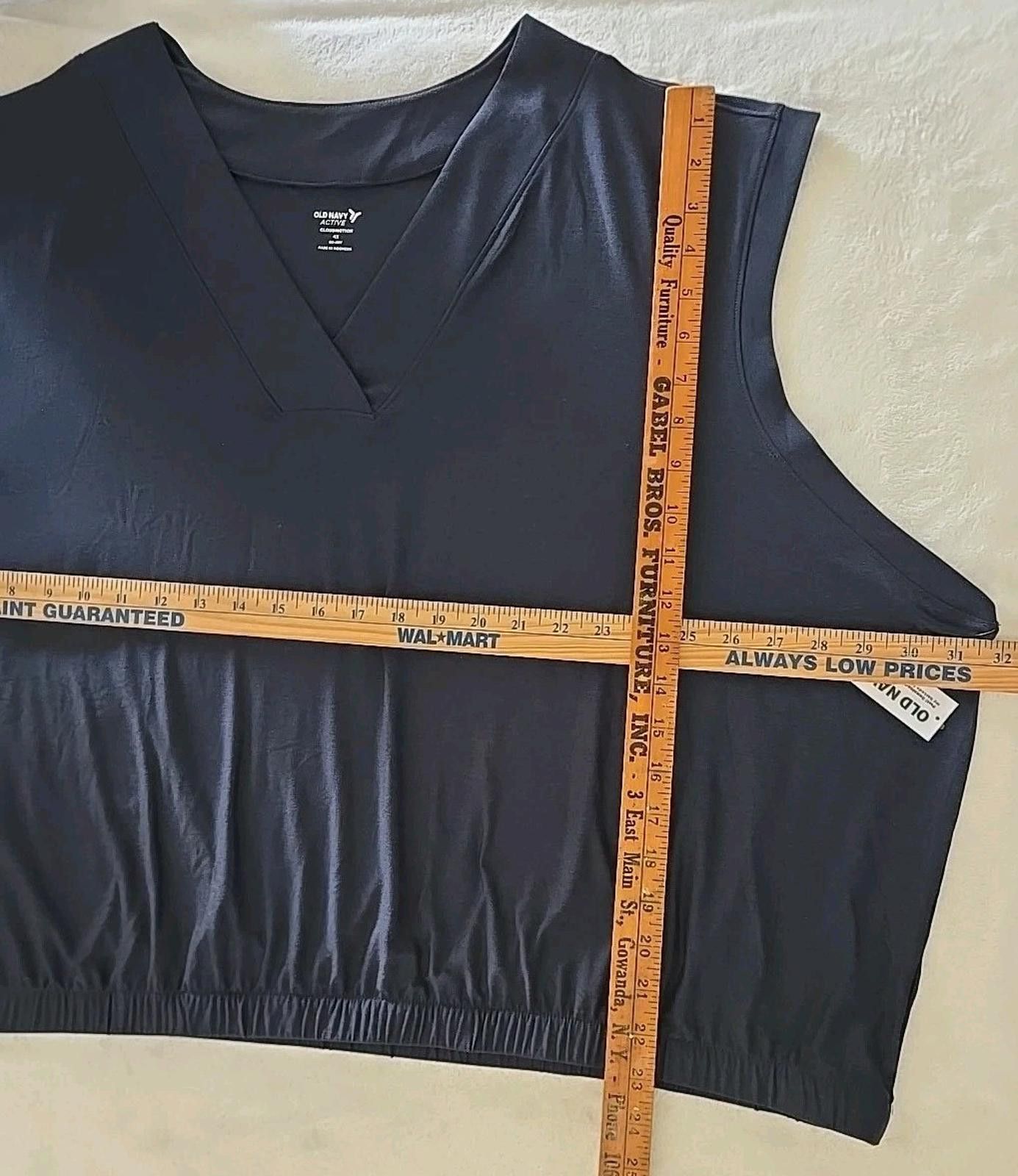 Old Navy NWT OLD NAVY ACTIVE Sz 4X V-Neck Sleeveless Top CLOUDMOTION Size 4XL / US 24-26 - 8 Thumbnail
