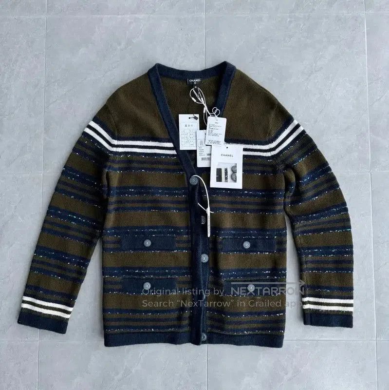 Chanel Chanel Black Women's Cardigan with Stripes . Size M / US 6-8 / IT 42-44 - 1 Thumbnail