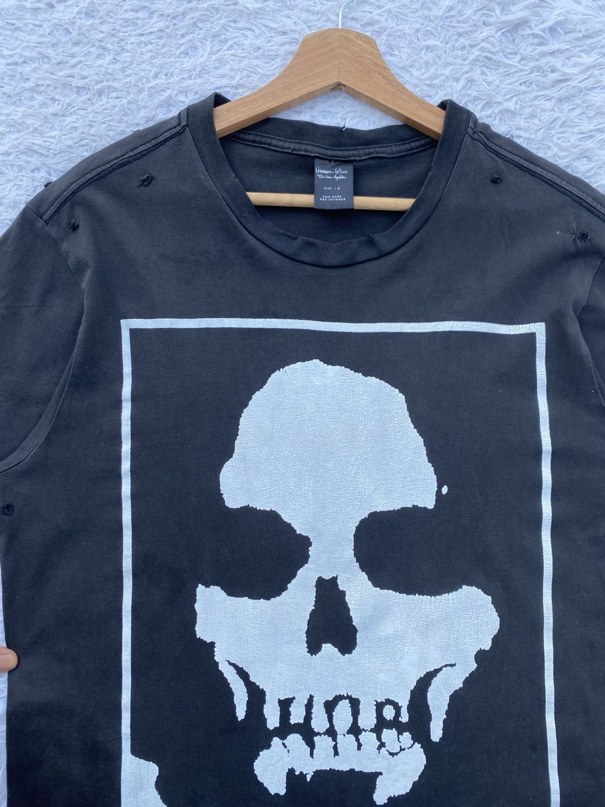 Vintage Rare Vintage Charles Manson Skulls by Number Nine Tshirt Size US L / EU 52-54 / 3 - 9 Thumbnail