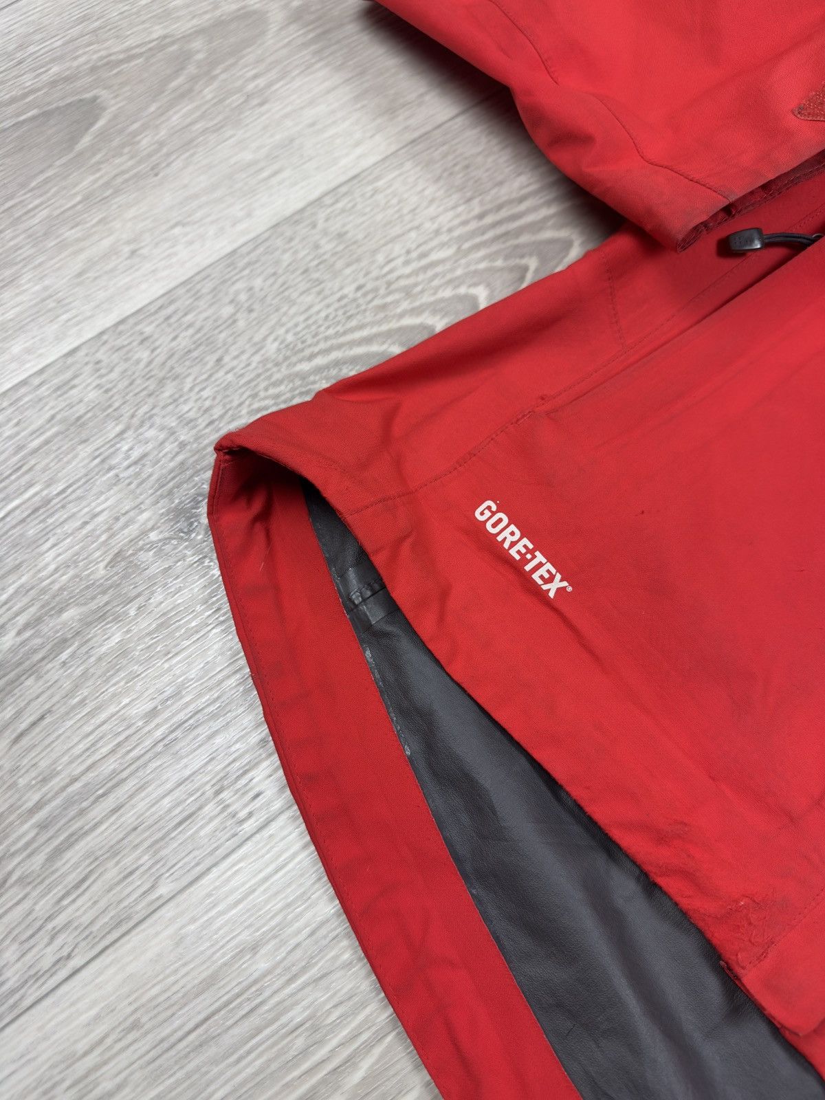 Nike ACG Vintage Nike ACG Gore-Tex Jacket Size S Size S / US 4 / IT 40 - 5 Thumbnail