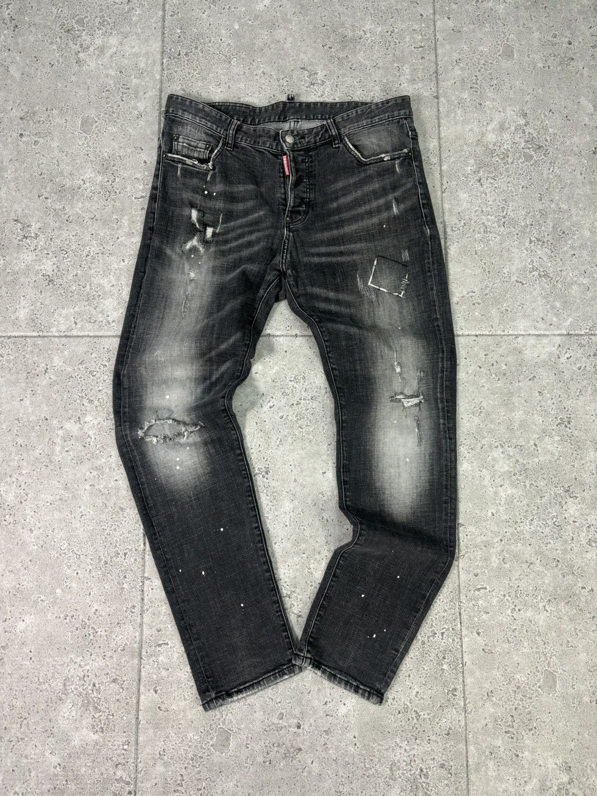 Dsquared2 × Japanese Brand Dsquared2 Paint Splatter Distressed Black Washed Denim Jeans Size US 34 / EU 50 - 1 Thumbnail