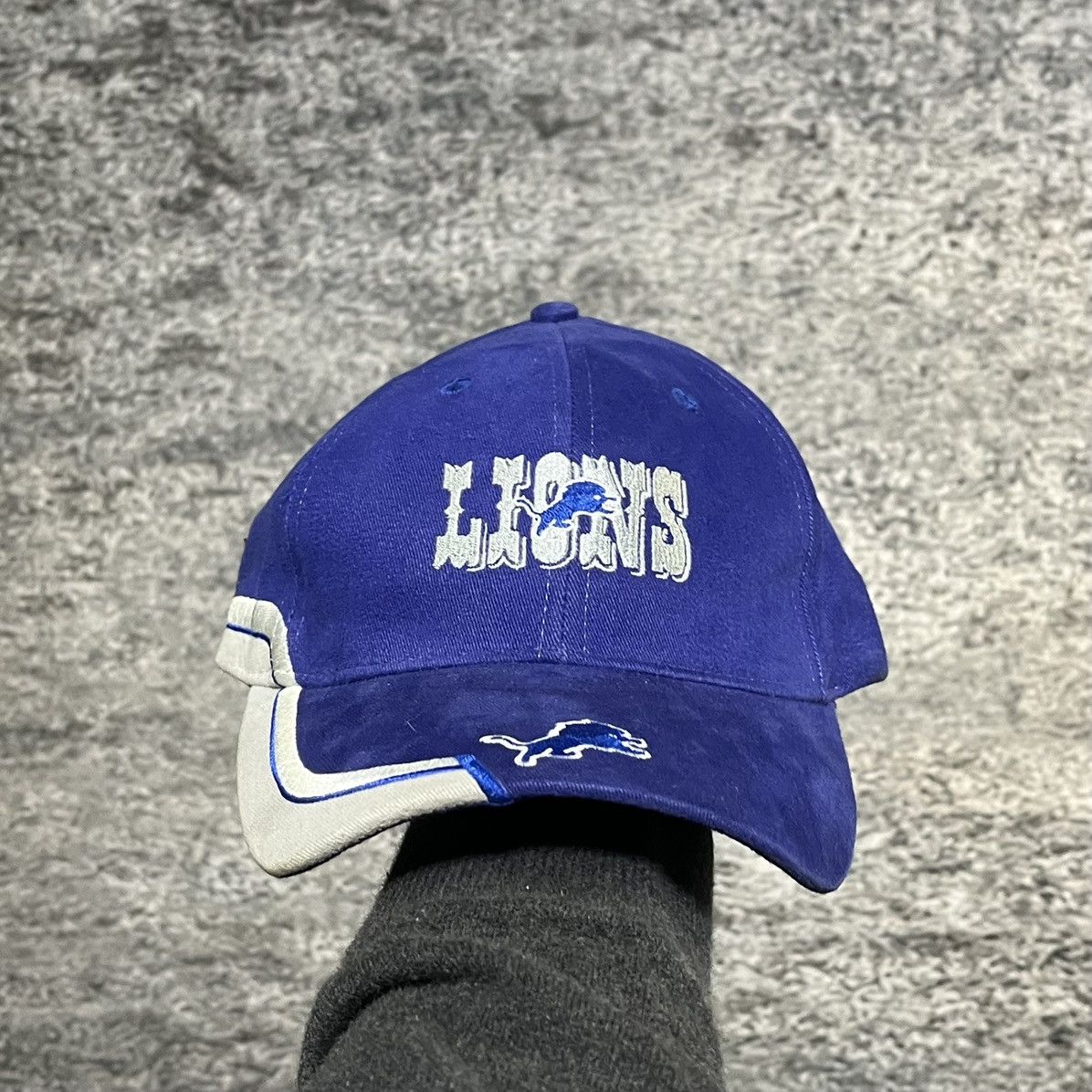 NFL Vintage 90s Detroit Lions Blue Embroidered Logo NFL Hat Size ONE SIZE - 1 Thumbnail
