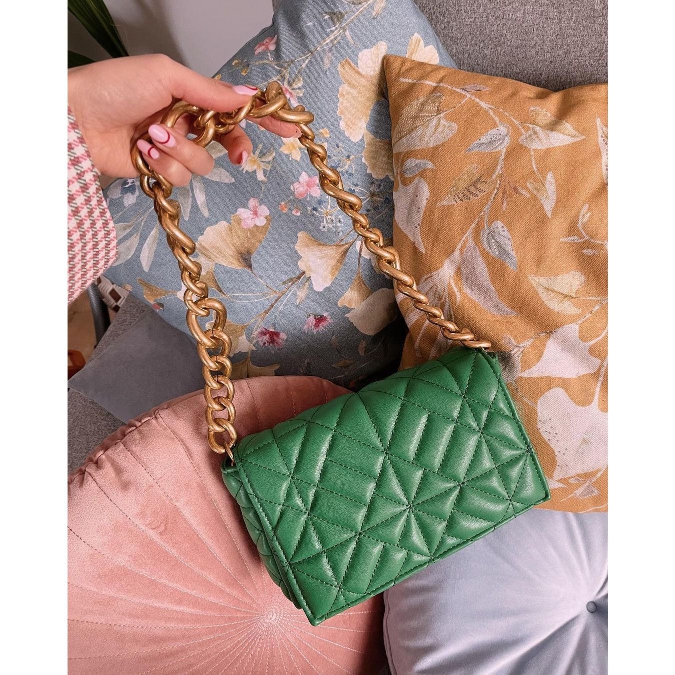 Zara ZARA Green Quilted Chain Shoulder Bag NWT Gold Chain Purse Size ONE SIZE - 16 Thumbnail