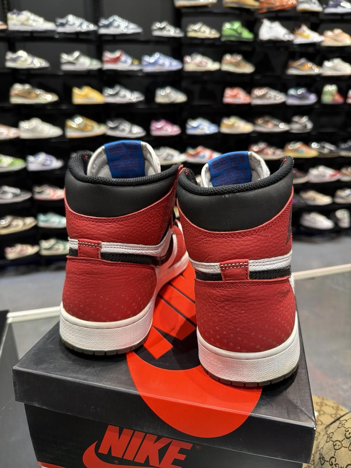 Nike Nike Air Jordan 1 Retro Origin Story Spiderman Size 8.5 Size US 8.5 / EU 41-42 - 10 Thumbnail