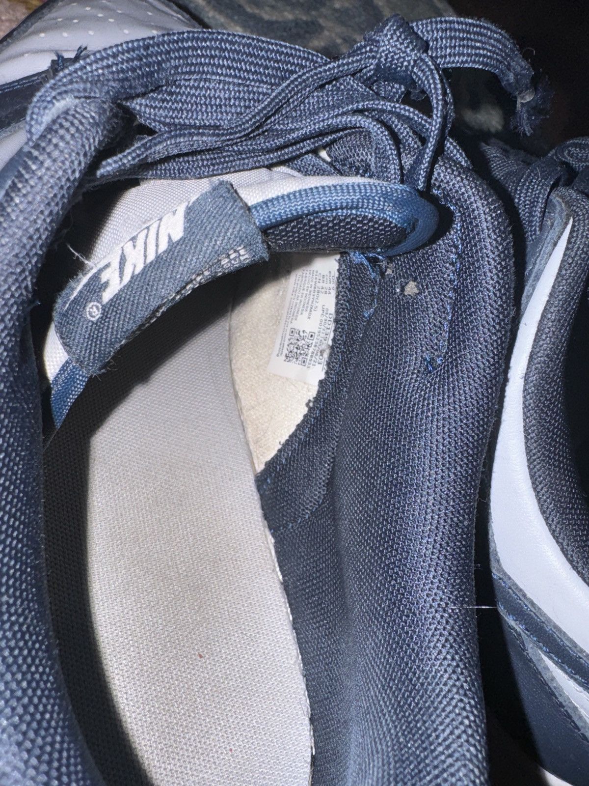 Nike Nike Georgetown SB Dunk Size US 10 / EU 43 - 5 Thumbnail
