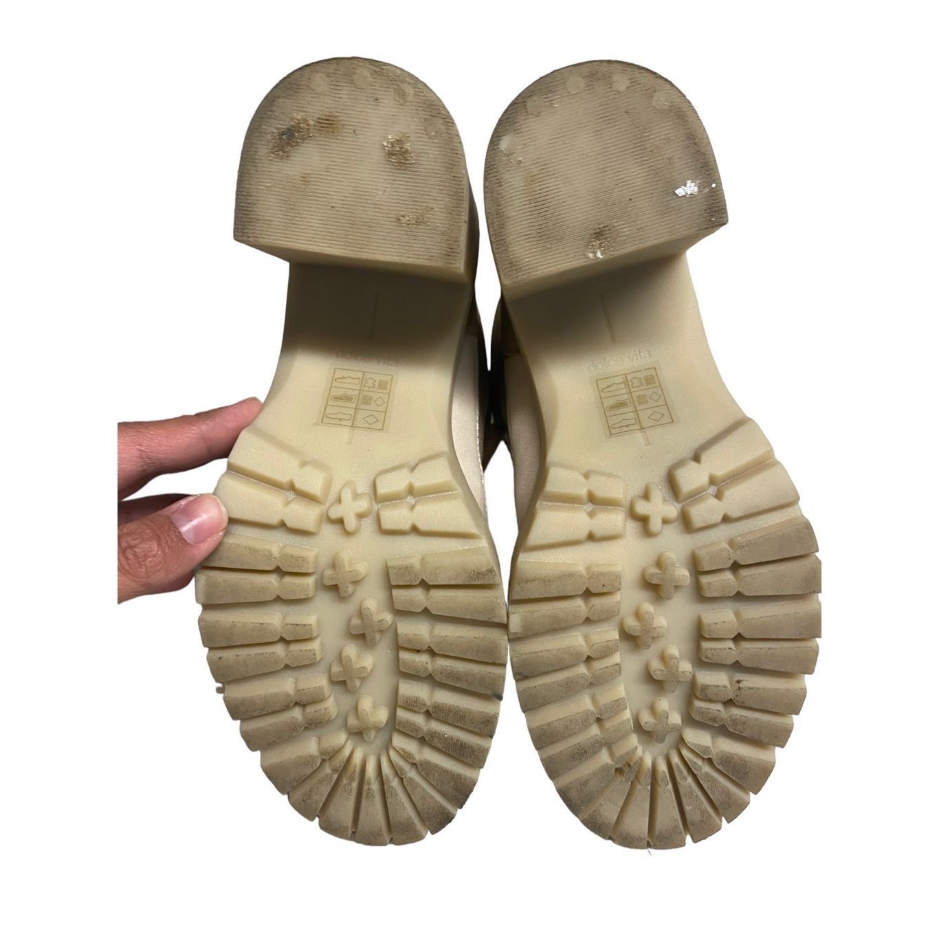 Dolce Vita Dolce Vita Collin Bootie in Dune Size 6 $180 Size US 6 / IT 36 - 6 Thumbnail