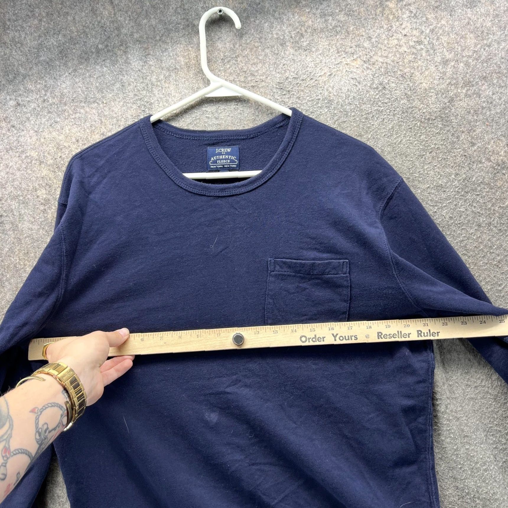 J.Crew J.Crew Sweatshirt Mens Medium Blue Pocket Crewneck Pullover Fleece 100% Cotton Authentic fleece Navy solid Size US M / EU 48-50 / 2 - 5 Thumbnail