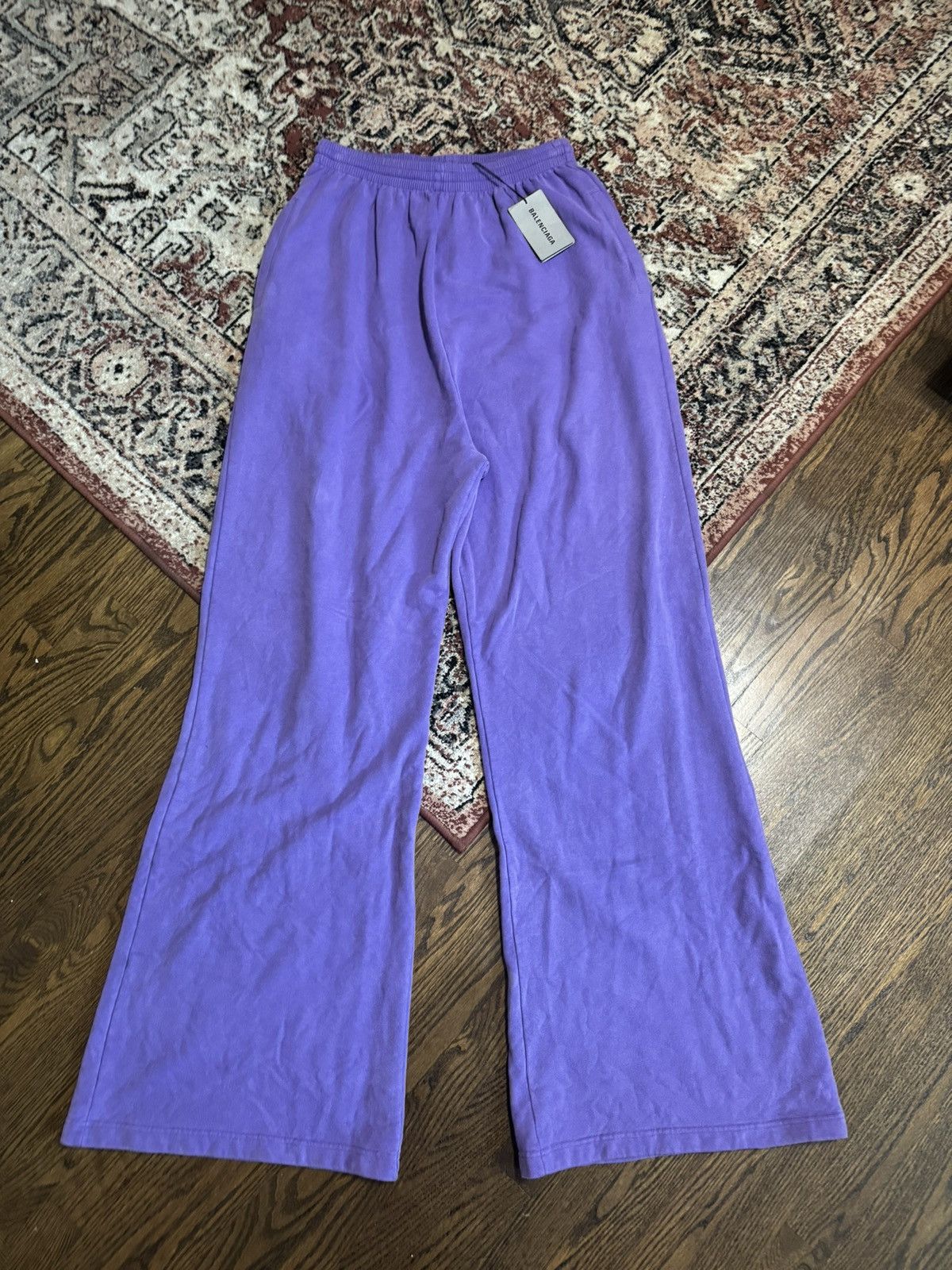 Balenciaga Balenciaga Wrinkled Wide Leg Sweatpants Size US 32 / EU 48 - 1 Thumbnail