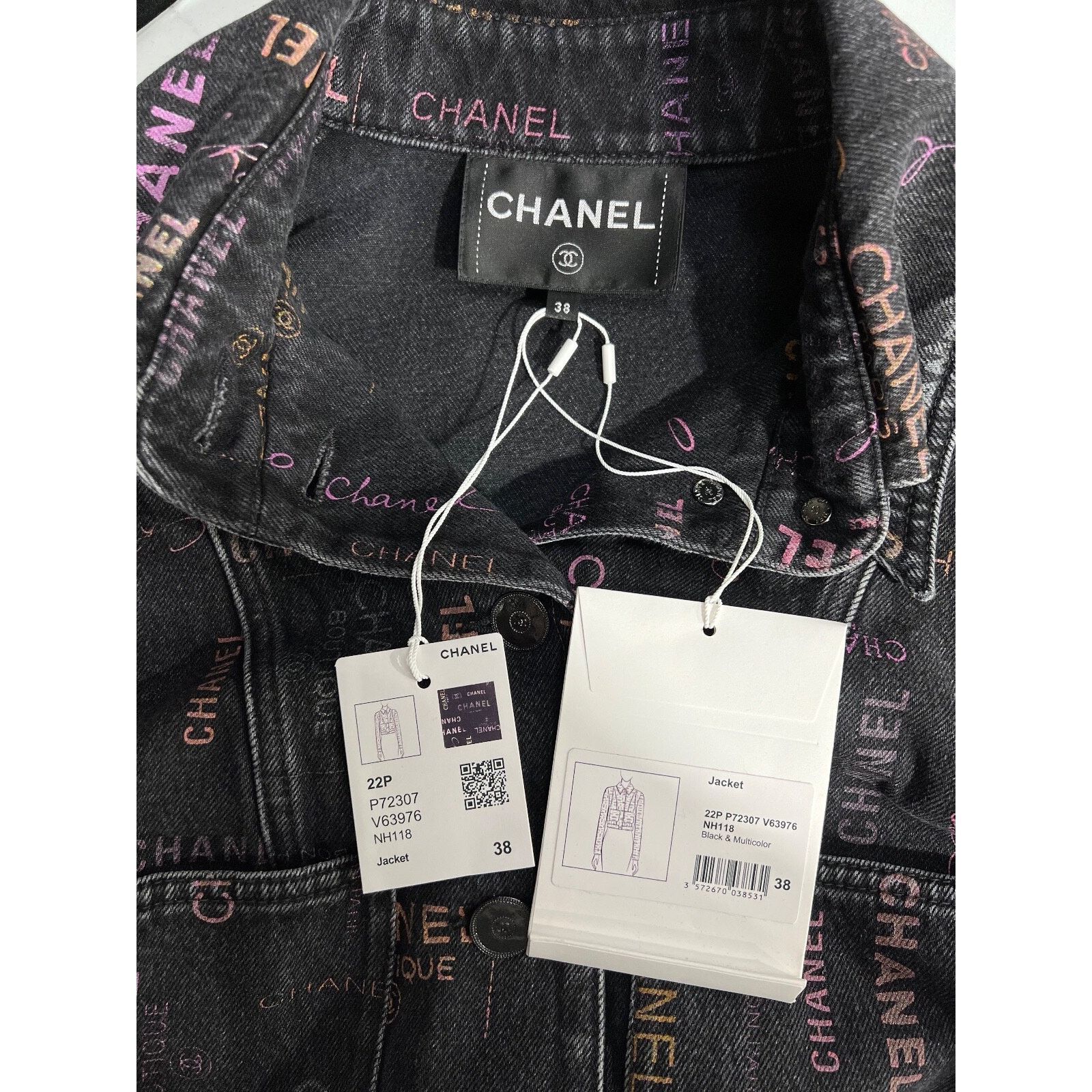 Chanel Chanel Graffiti Logo Denim Runway Long Sleeve Jacket 38 Size XS / US 0-2 / IT 36-38 - 11 Thumbnail