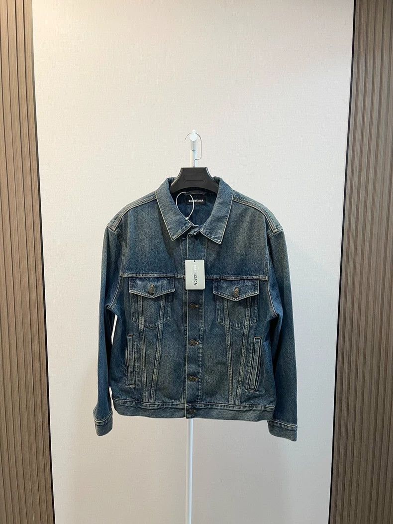 Balenciaga Balenciaga Embroidered Logo Denim Jacket-yf Size US L / EU 52-54 / 3 - 1 Thumbnail