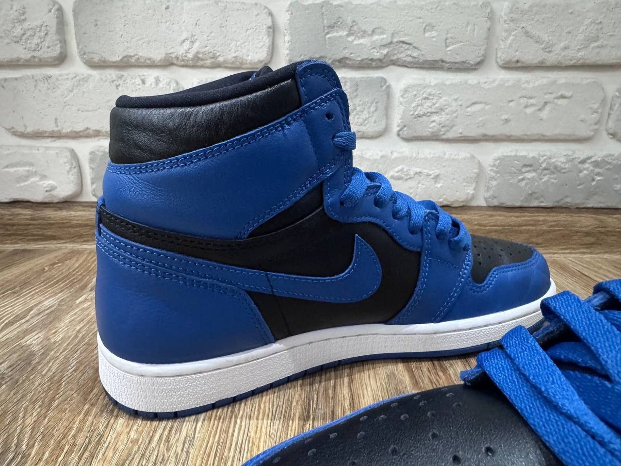 Nike Nike Air Jordan 1 Retro High OG Sneakers Shoes Size US 10 / EU 43 - 9 Thumbnail
