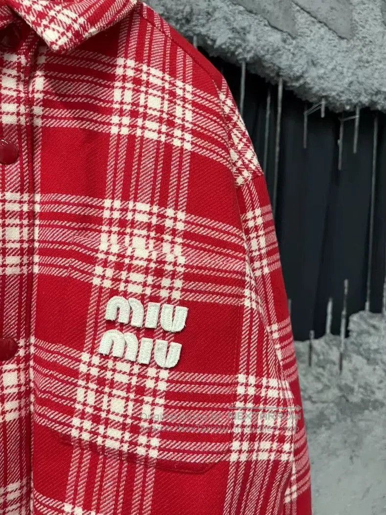 Miu Miu MiuMiu Red Plaid Cotton Jacket with Pockets. Size US M / EU 48-50 / 2 - 5 Thumbnail