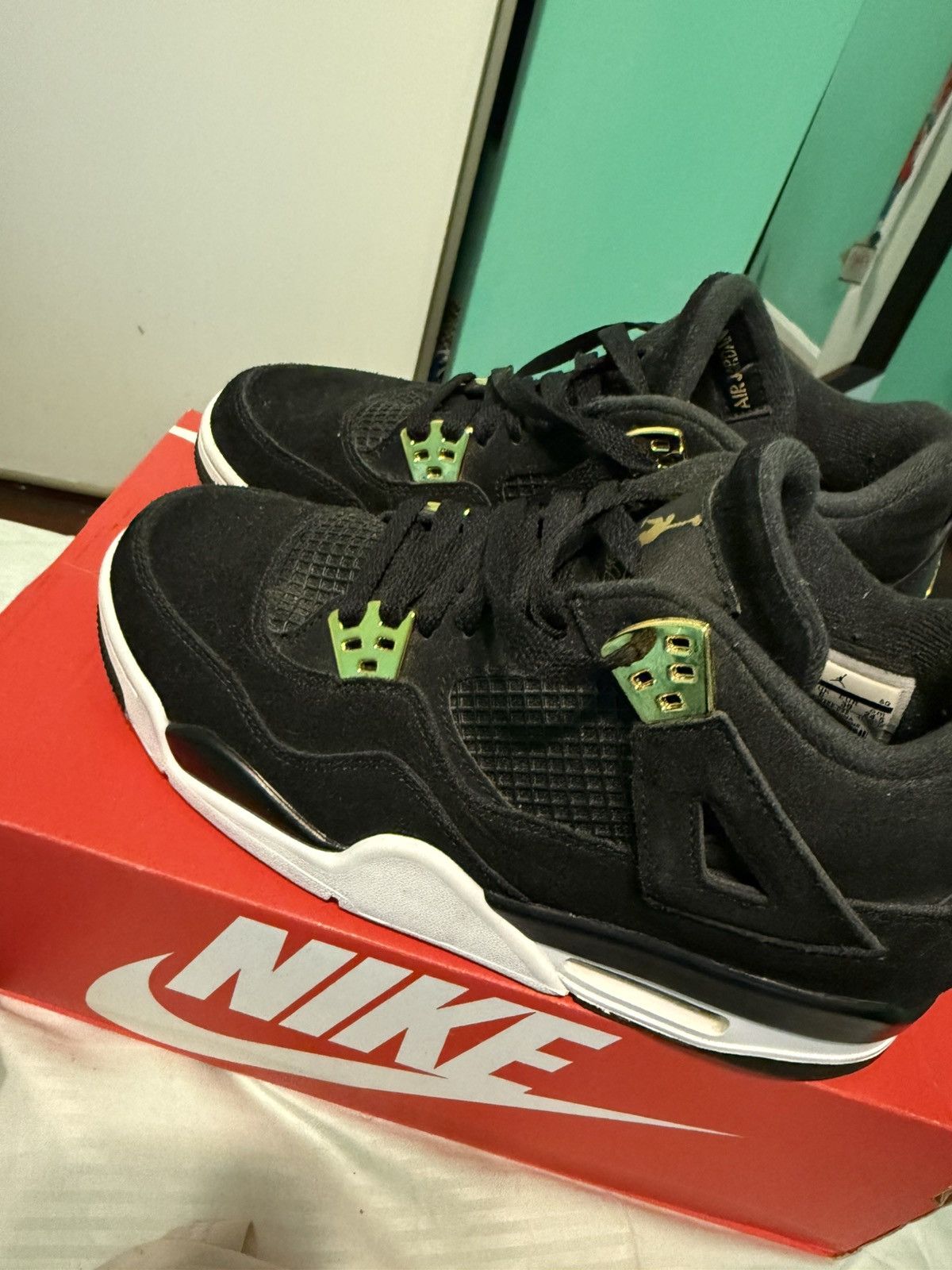 Jordan Brand Air Jordan Retro 4 GS ‘Royalty’ Size US 6.5 / EU 39-40 - 3 Thumbnail
