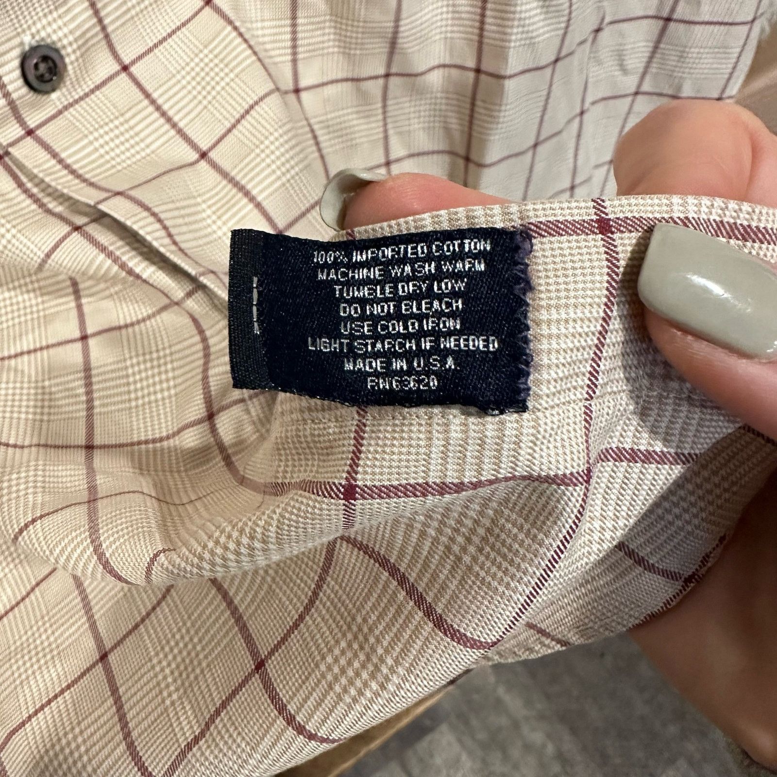 Burberry Burberry Men’s Plaid Button Down Classic Fit - sz L Size US L / EU 52-54 / 3 - 4 Thumbnail