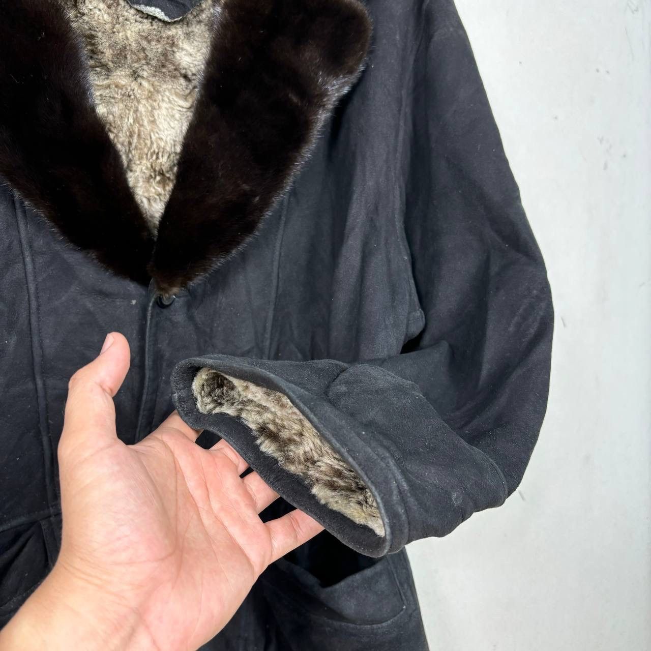 Yves Saint Laurent Yves Saint Laurent Suede Leather With Fur Black Jacket Size US L / EU 52-54 / 3 - 4 Thumbnail