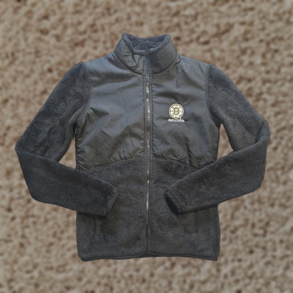 Vintage VINTAGE Bruins Sweater Womens Size Small Black Fleece Fuzzy Full Zip Long Sleeve Casual Size S / US 4 / IT 40 - 1 Thumbnail