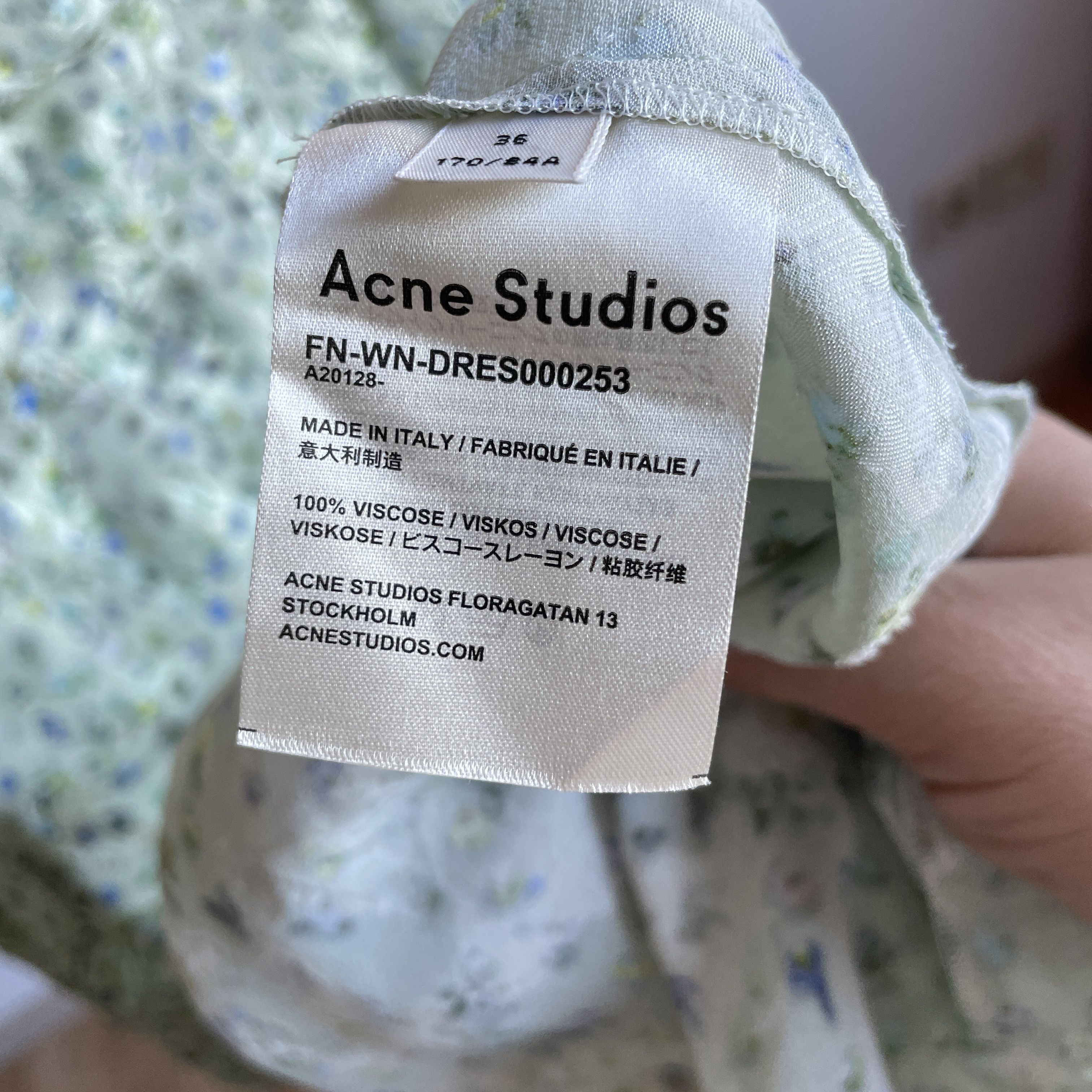 Acne Studios Acne Studios Crowd-Print Floral Scarf Neck VIscose Dress Size XS / US 0-2 / IT 36-38 - 15 Thumbnail