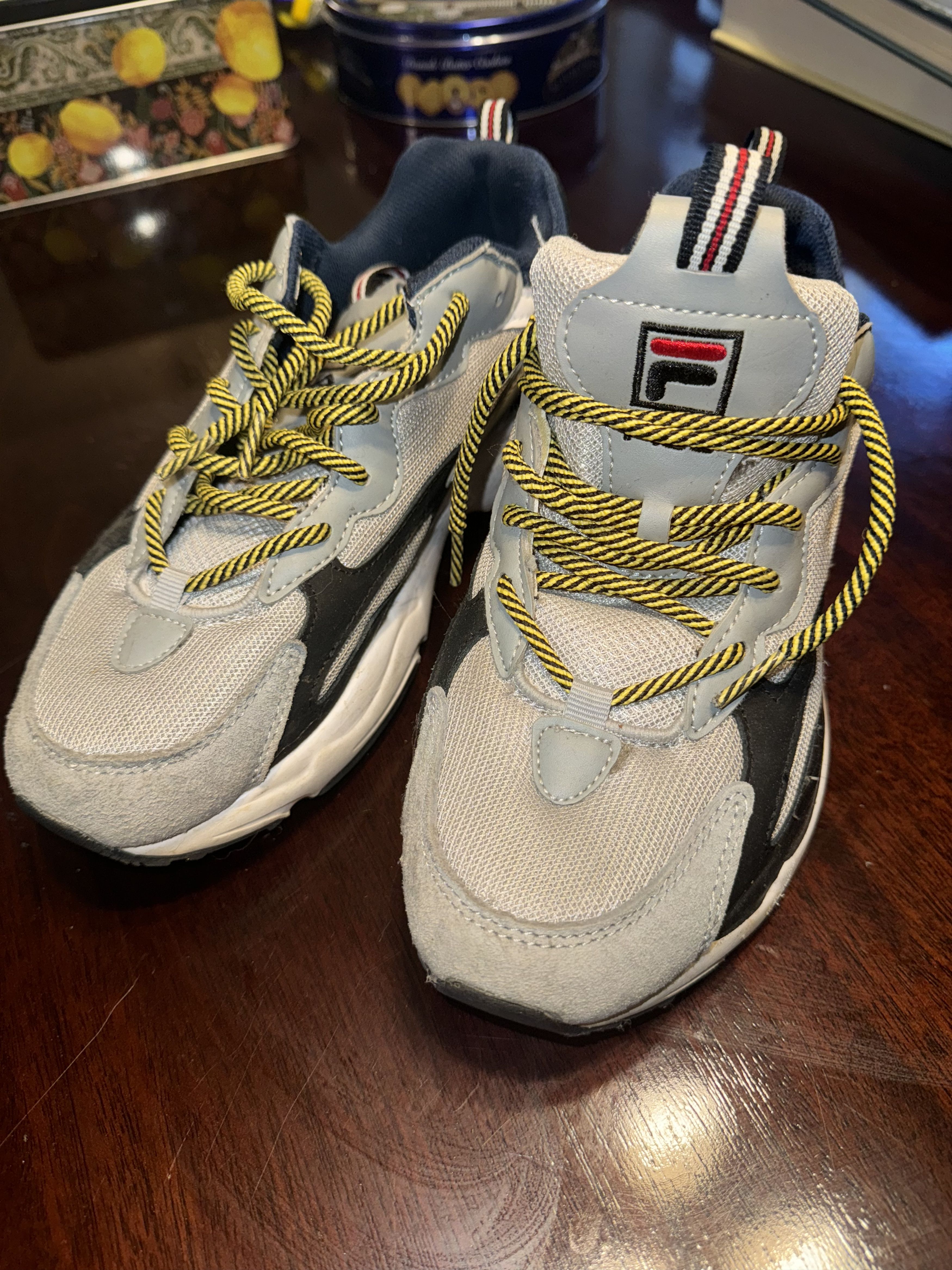 Fila Fila Sneaker Size US 9 / EU 42 - 1 Thumbnail