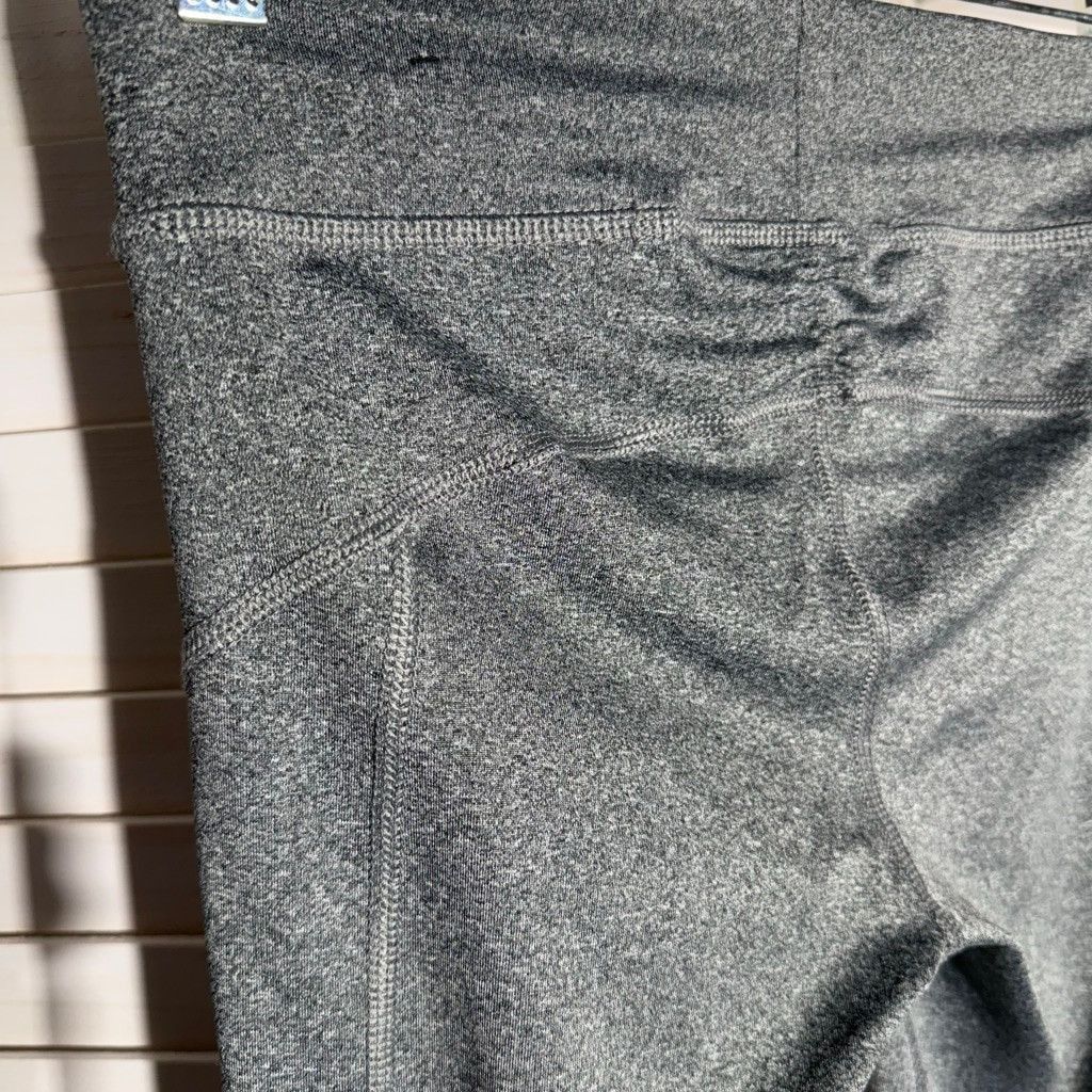 Vintage body shaping capri leggings compression gray yoga pilates S Size 27" / US 4 / IT 40 - 4 Thumbnail