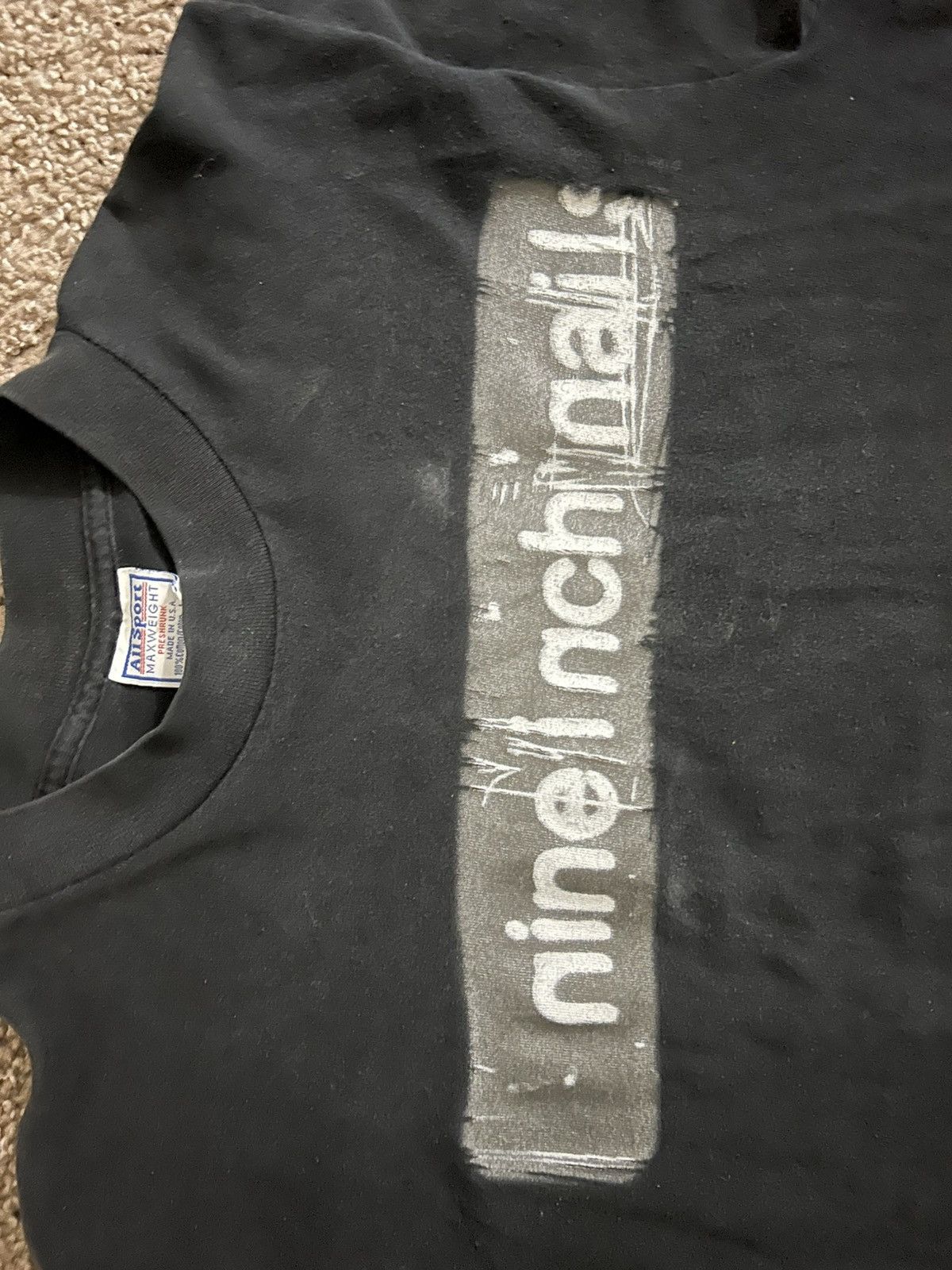 Band Tees Vintage NIN Single Stitch Tee – Glows in the Dark Size US L / EU 52-54 / 3 - 6 Thumbnail