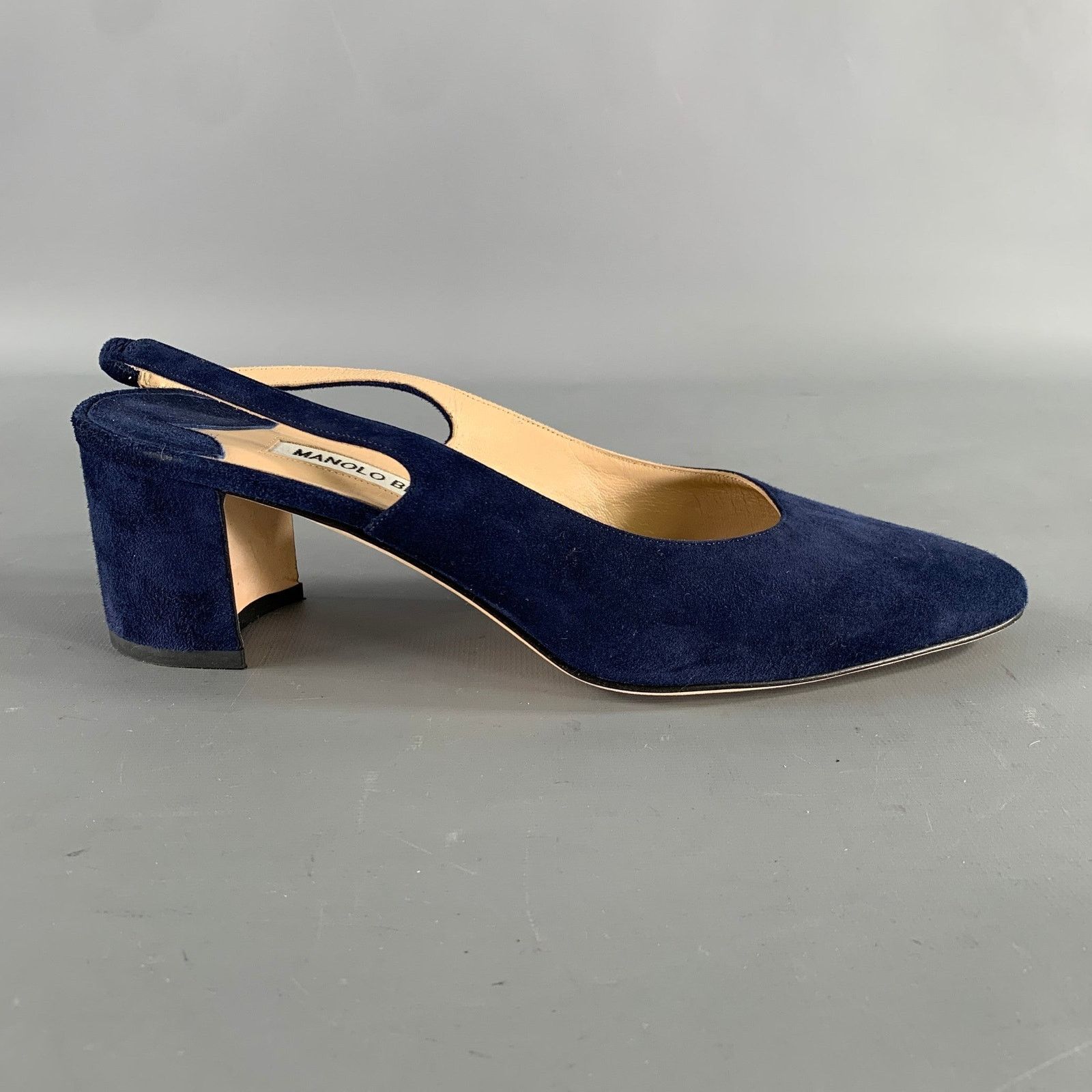Manolo Blahnik MANOLO BLAHNIK Size 8 Navy Suede Slingback Pumps Size US 9.5 / IT 39.5 - 2 Thumbnail