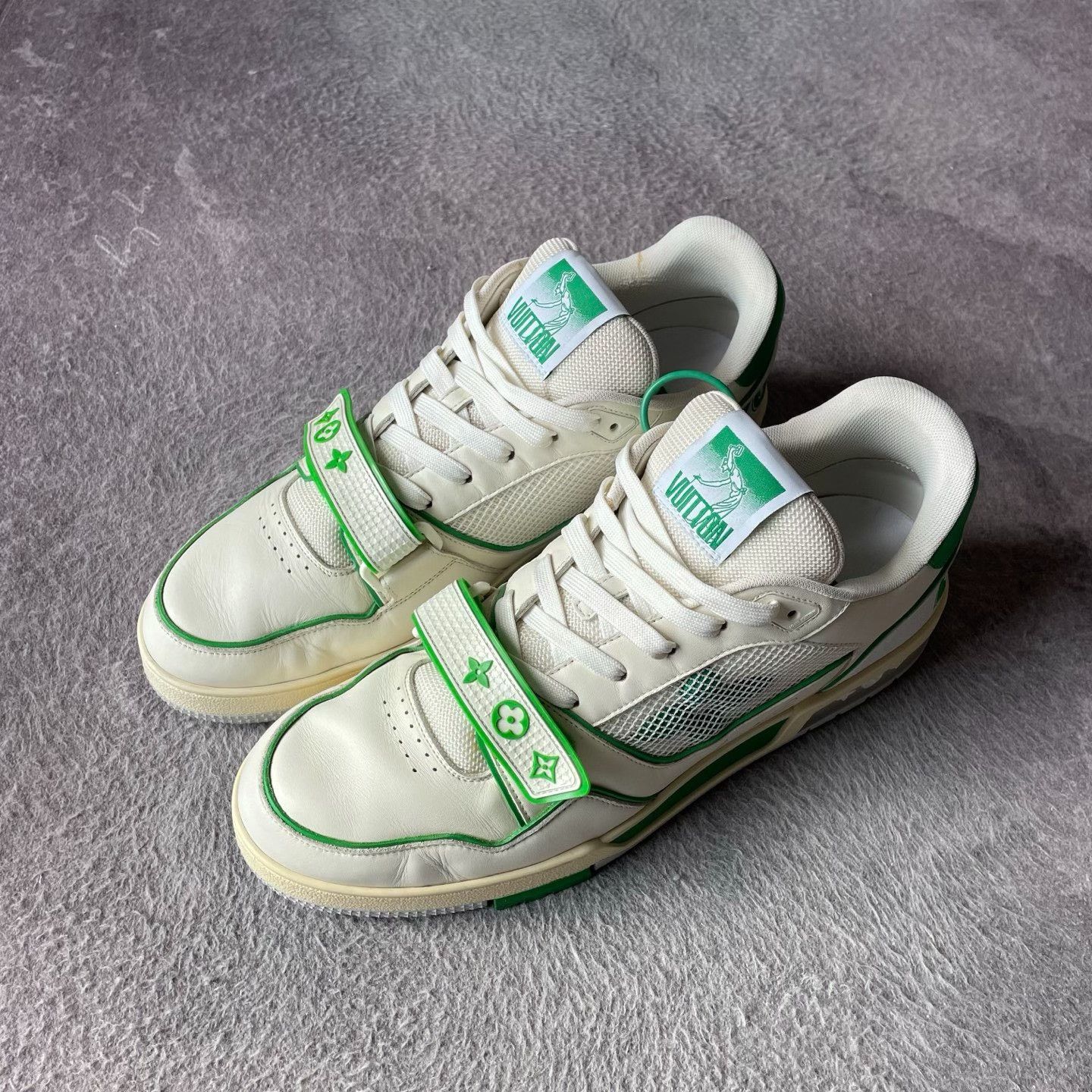 Louis Vuitton Louis Vuitton Training Green Lowtop Sneakers 44 Men Size US 10.5 / EU 43-44 - 1 Thumbnail
