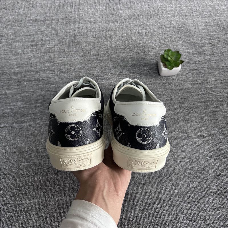 Louis Vuitton Louis Vuitton Stylish Casual Sneakers in Blue -2508 Size US 9.5 / EU 42-43 - 3 Thumbnail