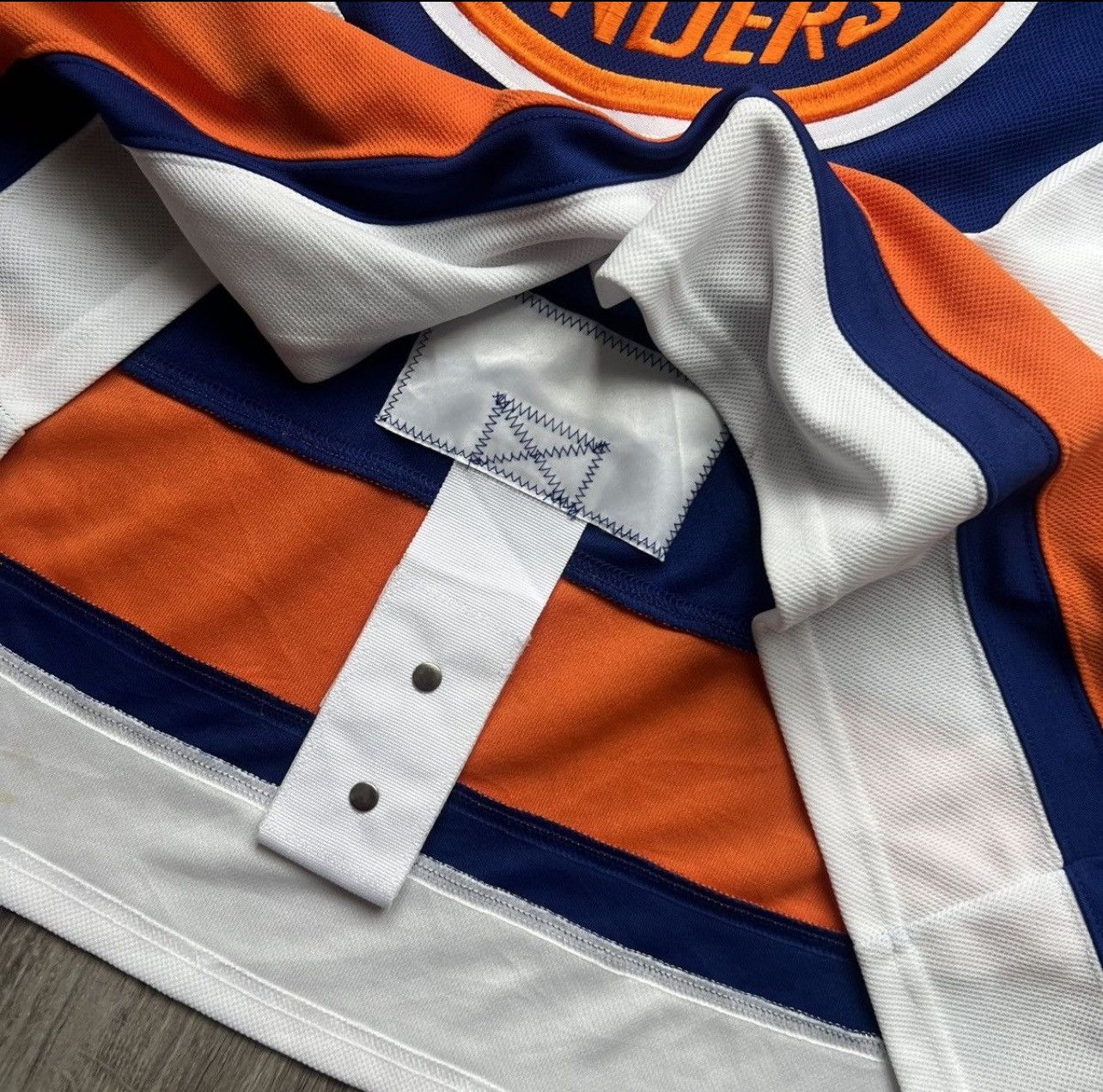 NHL New York islanders hockey Jersey authentic fight straps Size US XL / EU 56 / 4 - 11 Thumbnail