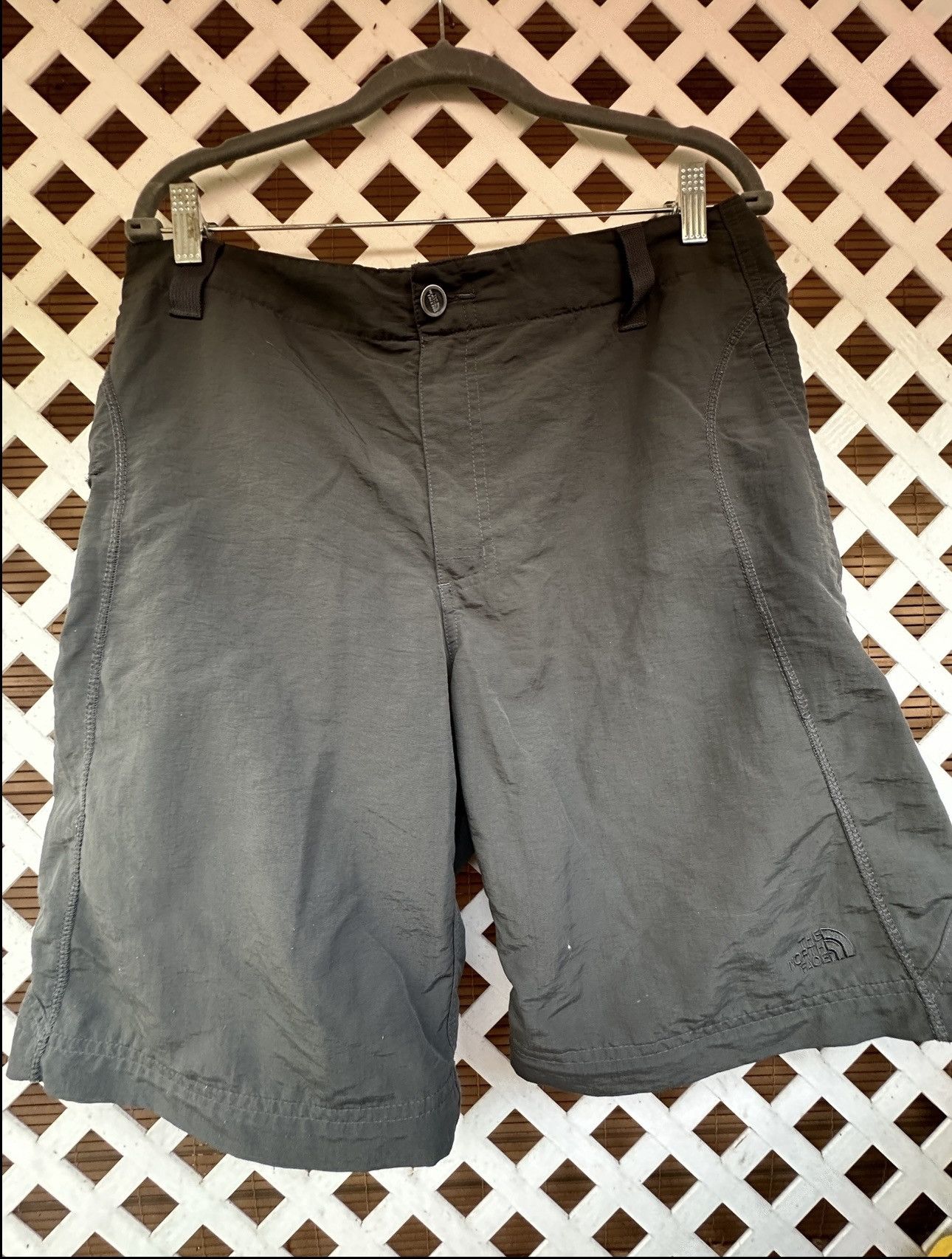 The North Face PreOwned North Face Shorts Gray Men's 34 Size US 34 / EU 50 - 1 Thumbnail
