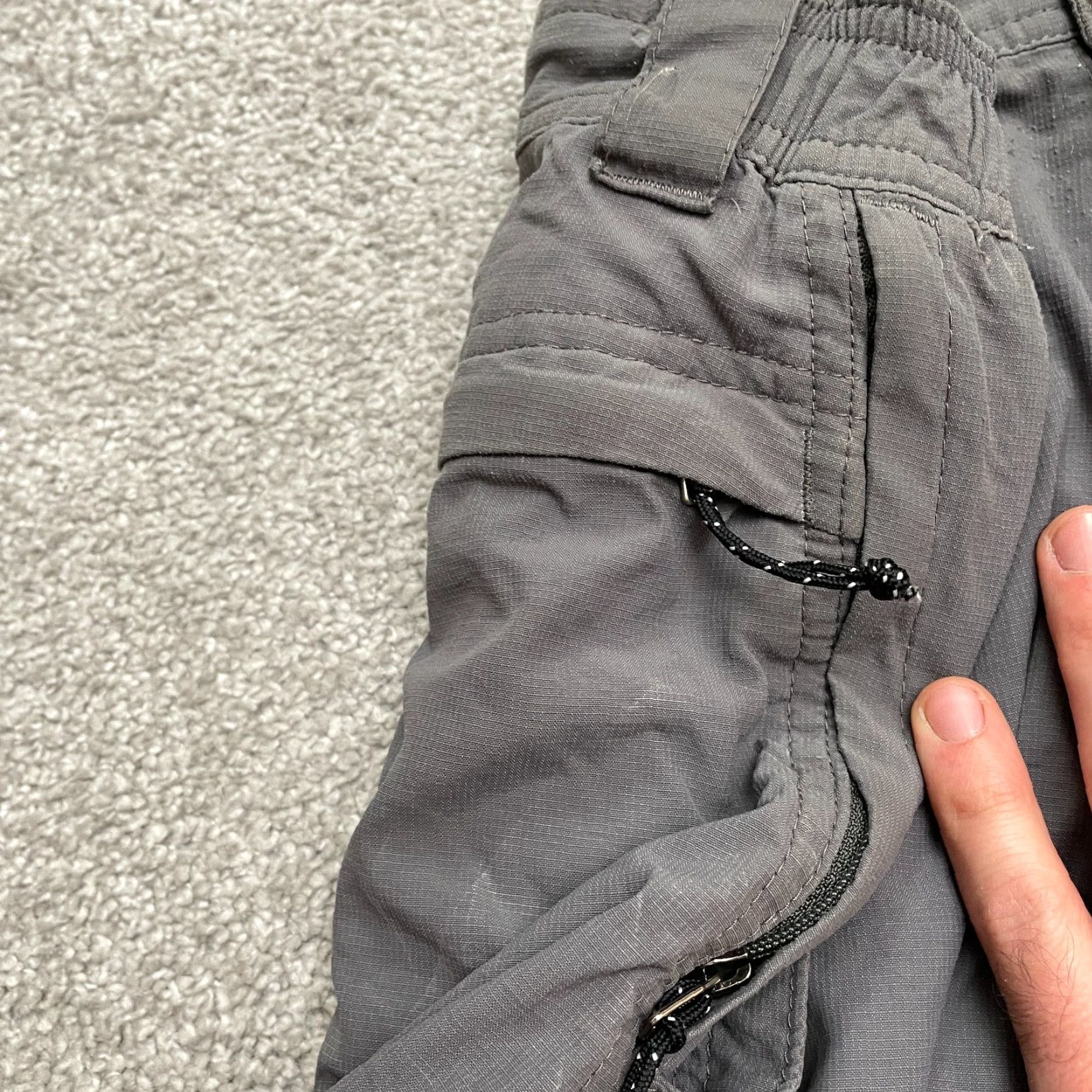 Vintage Columbia Womens Cargo Shorts Omni Wick Large 10L Dark Gray Nylon Outdoor Casual Size 36" / US 14 / IT 50 - 5 Thumbnail