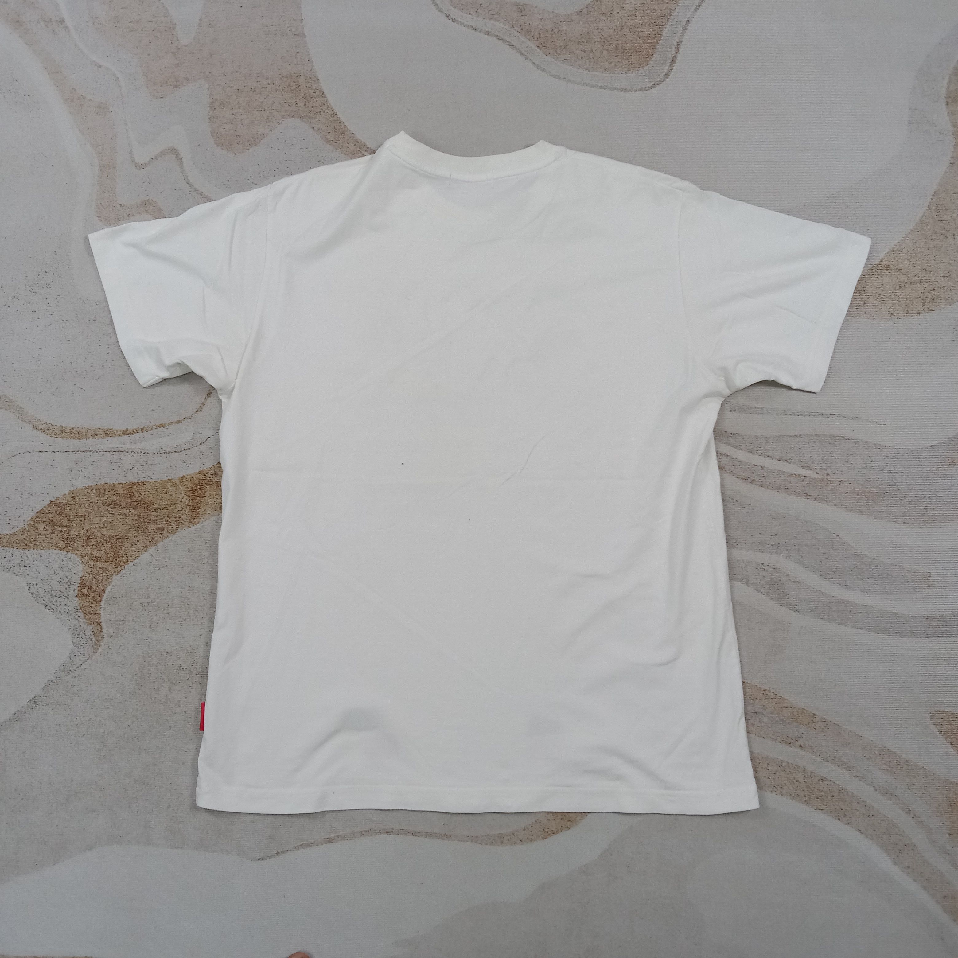 Barbara Kruger Barbara Kruger Japanese Brand Art Tshirt C276N30 Size US XL / EU 56 / 4 - 5 Thumbnail
