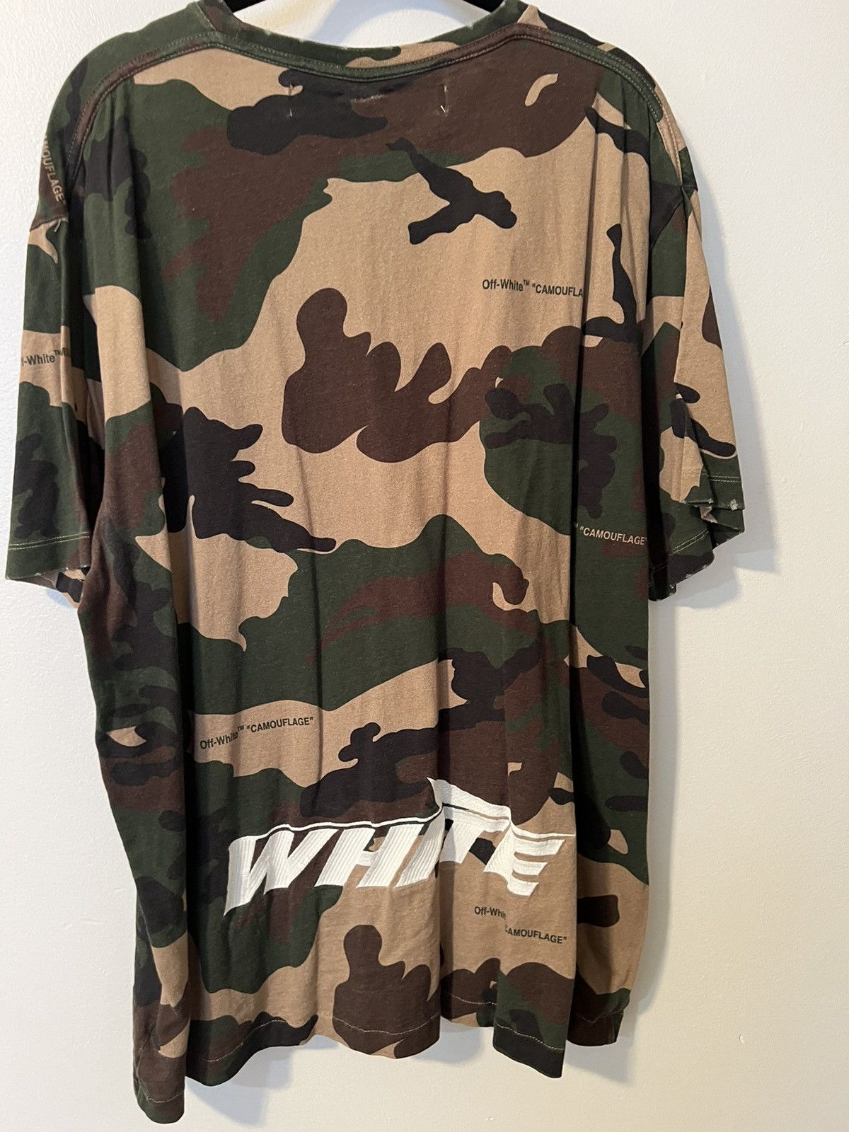Off-White Off White Oversize Camouflage Tee Size Small Size US S / EU 44-46 / 1 - 3 Thumbnail