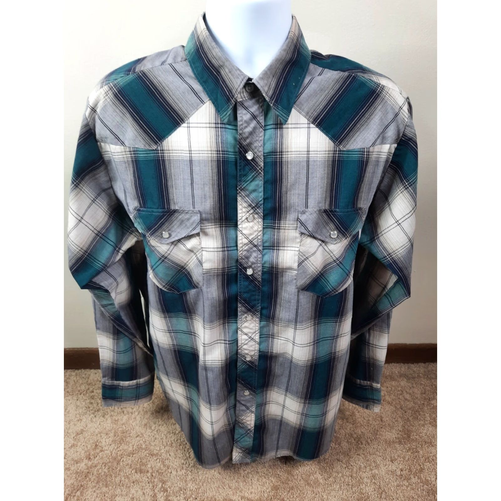 Wrangler VINTAGE Wrangler Western green plaid long sleeve pearl snap button shirt Large Mens Shirt Size US L / EU 52-54 / 3 - 6 Thumbnail