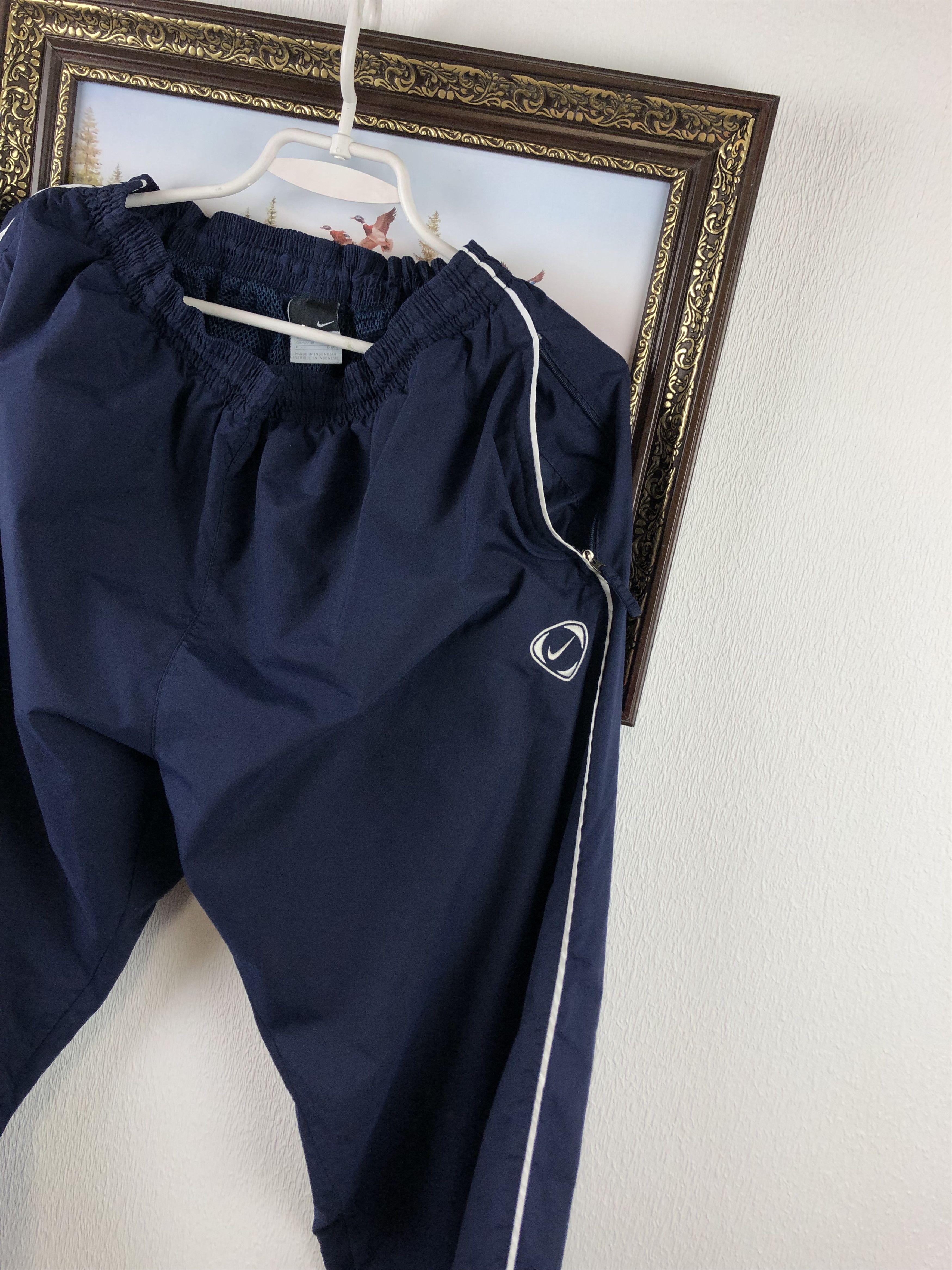 Nike × Vintage Vintage Nike Nylon Track Pants Sweatpants Rare Size XXL Size US 42 / EU 58 - 2 Thumbnail