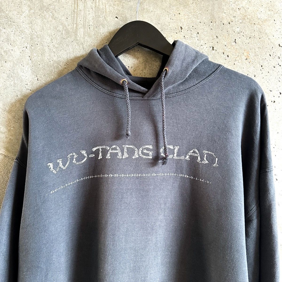 Wu-Tang Clan 2000’s Vintage THRASHED WU TANG CLAN Hoodie Size US XL / EU 56 / 4 - 5 Thumbnail