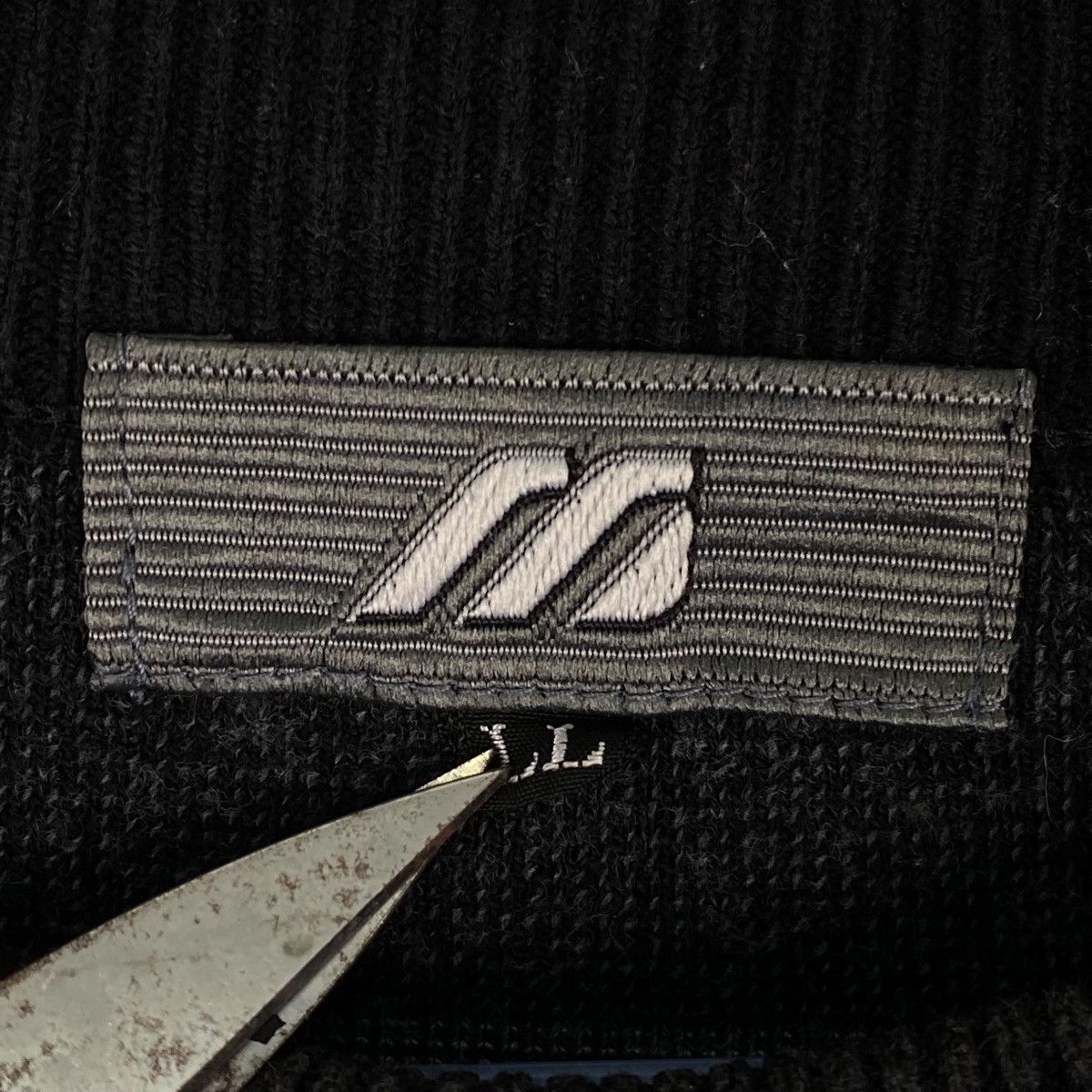 Mizuno × Vintage Vintage Mizuno Crewneck Sweatshirt Black Pullover Size US XL / EU 56 / 4 - 5 Thumbnail
