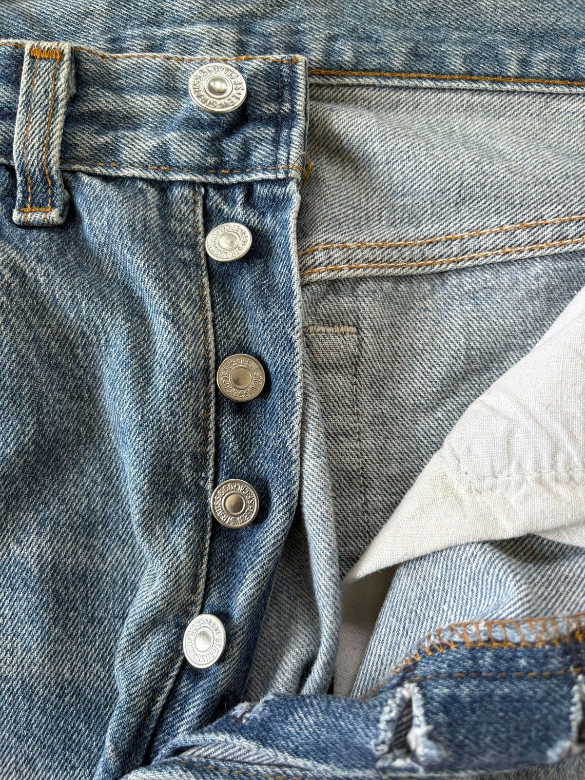 Levi's Vintage 90s Levis 501 Stonewashed Jeans Size US 31 - 8 Thumbnail