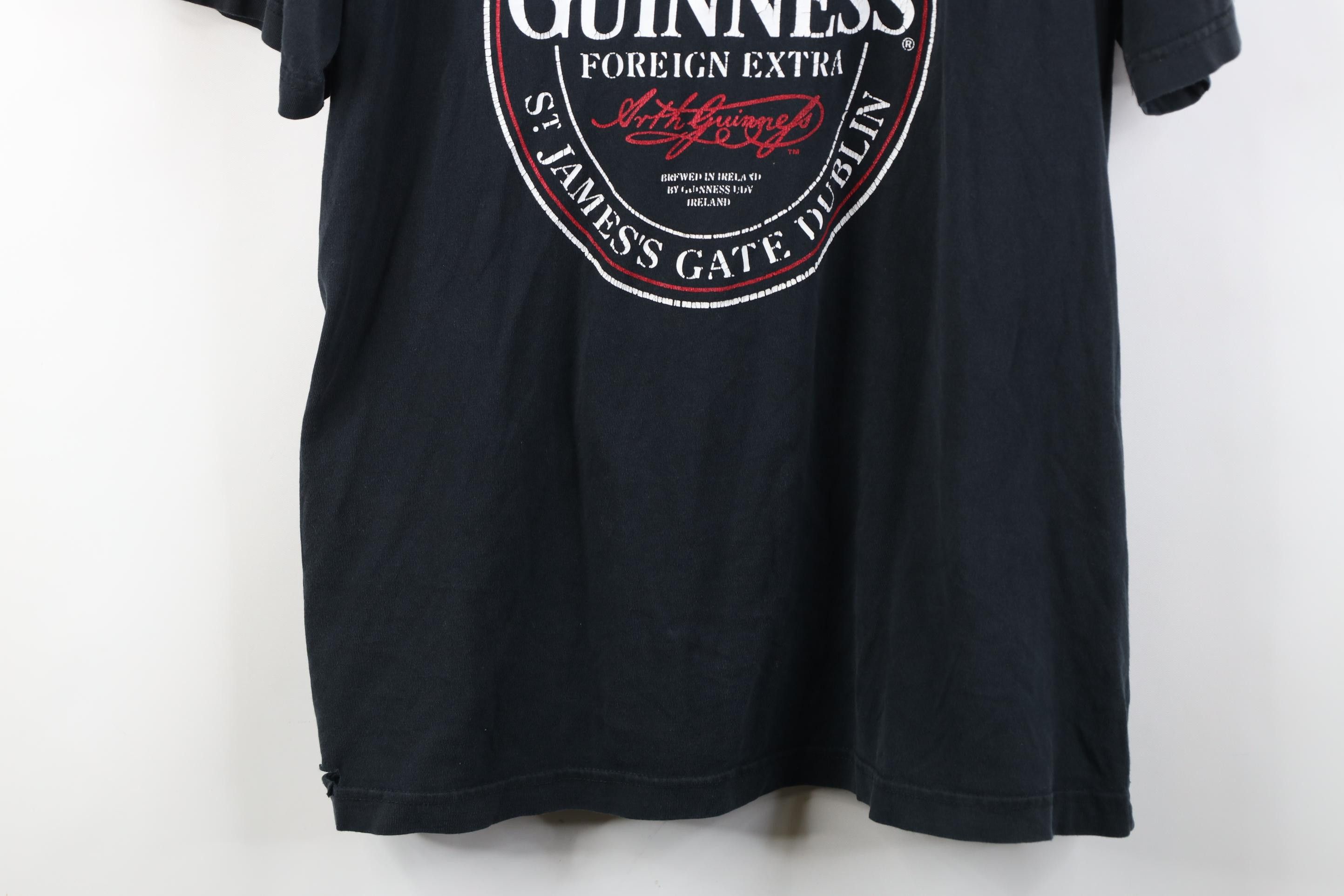 Vintage Vintage Guinness Beer Spell Out Foreign Extra Stout T-Shirt Size US XL / EU 56 / 4 - 3 Thumbnail