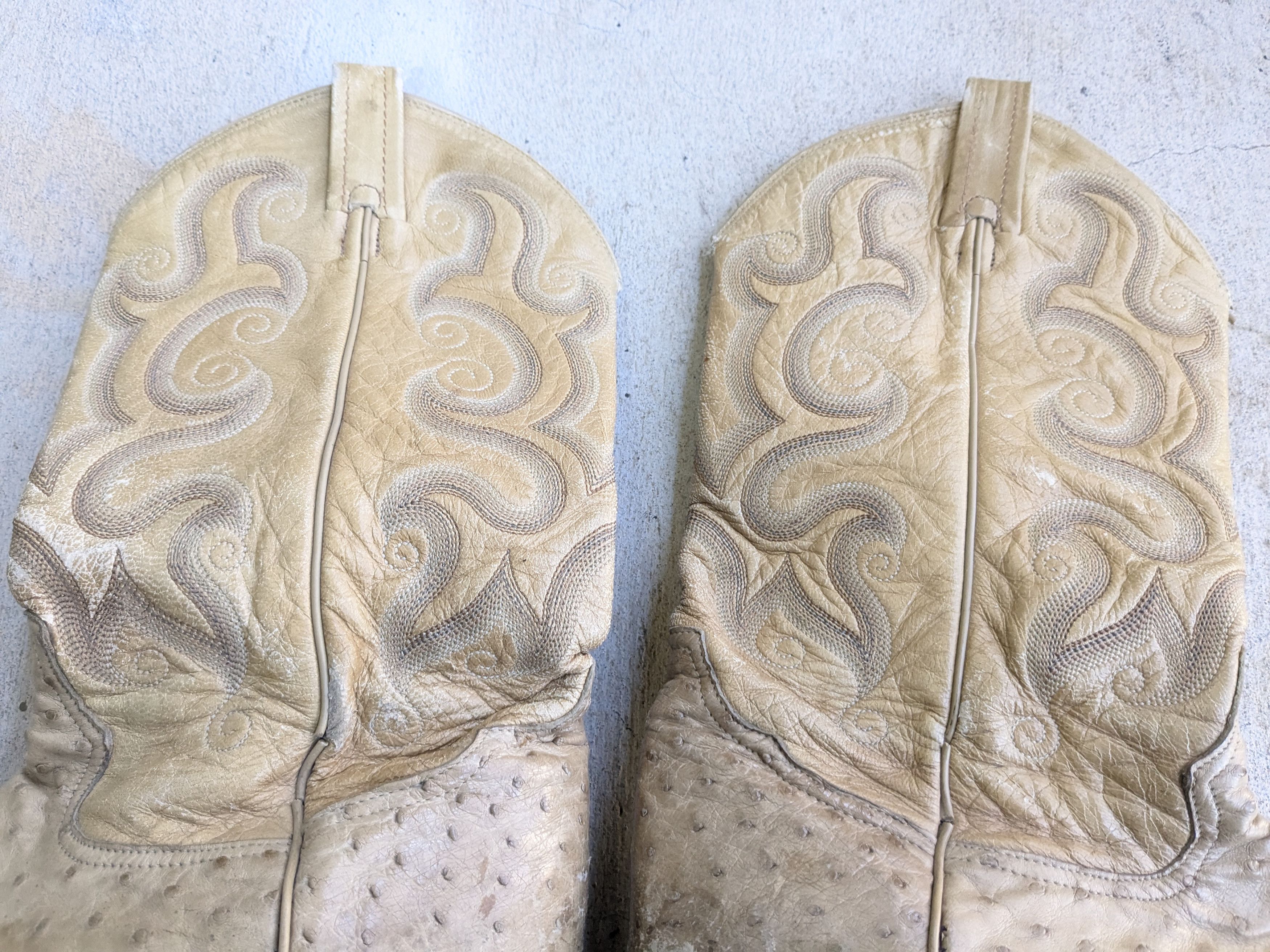Tony Lama Tony Lama Cowboy Boots Ostrich 9 EE Beige Leather USA Size US 9 / EU 42 - 4 Thumbnail