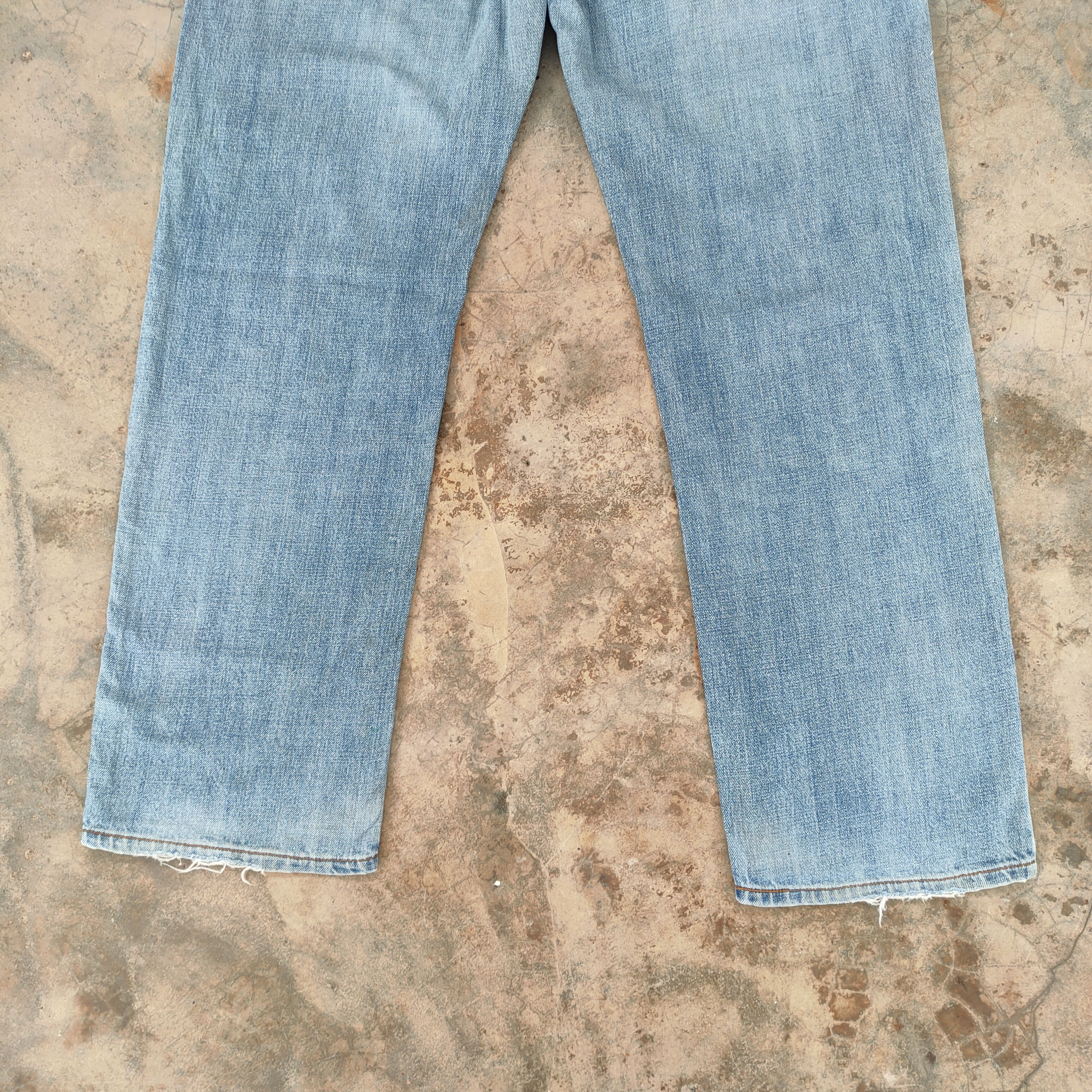 Levi's Vintage Clothing VINTAGE LEVI' STRAUSS SINGNATURE FADED RIPPED JEANS PANTS Size US 36 / EU 52 - 11 Thumbnail