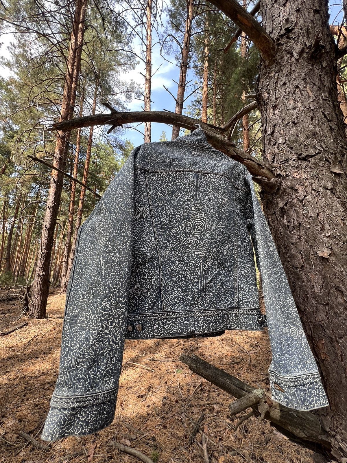 Other Custom ethnical bilateral distressed denim jacket Size US L / EU 52-54 / 3 - 5 Thumbnail